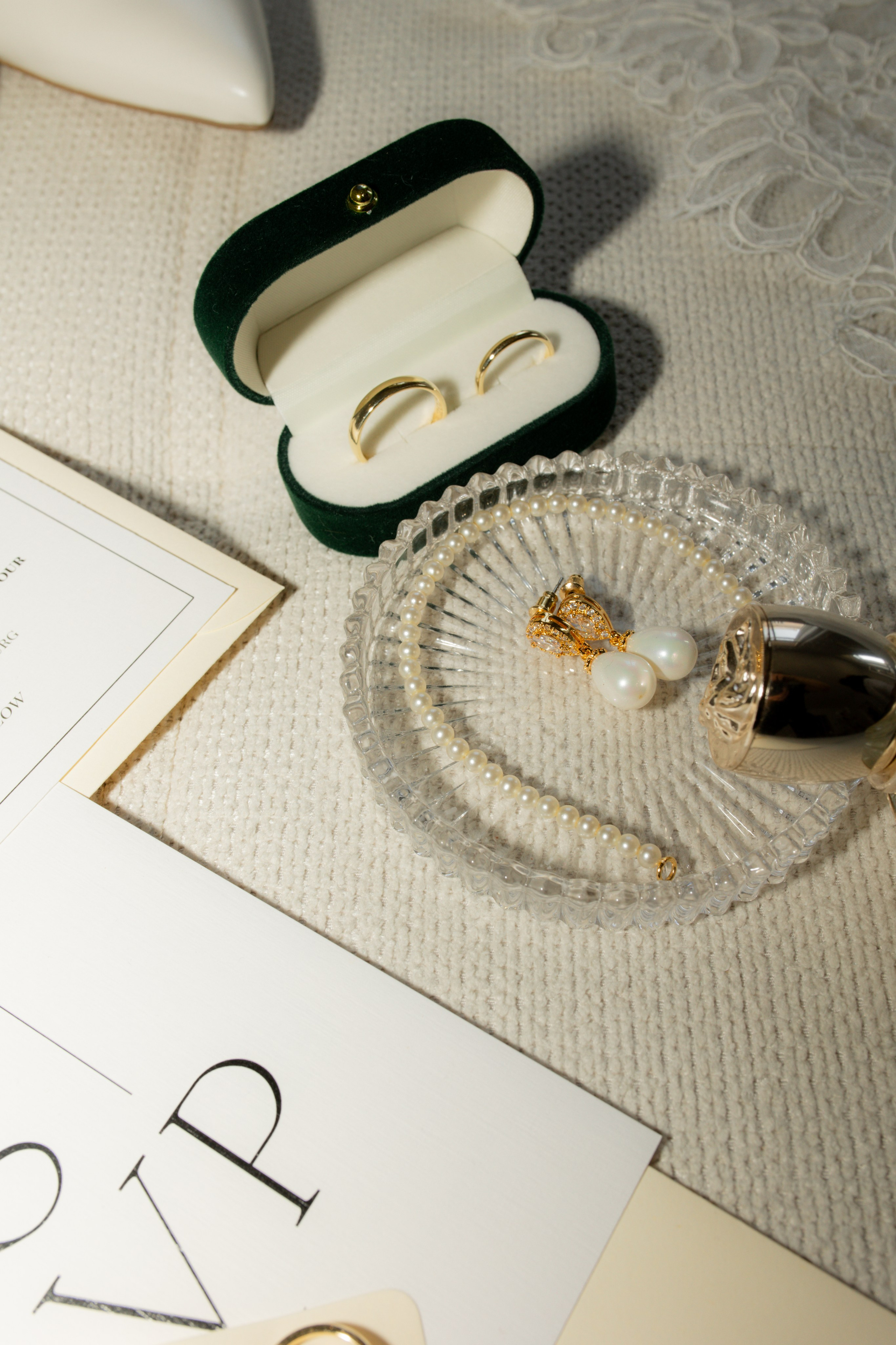 Elegant Castle Wedding in Austria | Alwin & Ruth’s Fairytale Celebration. Wedding photographer and videographer based in Timisoara, Romania