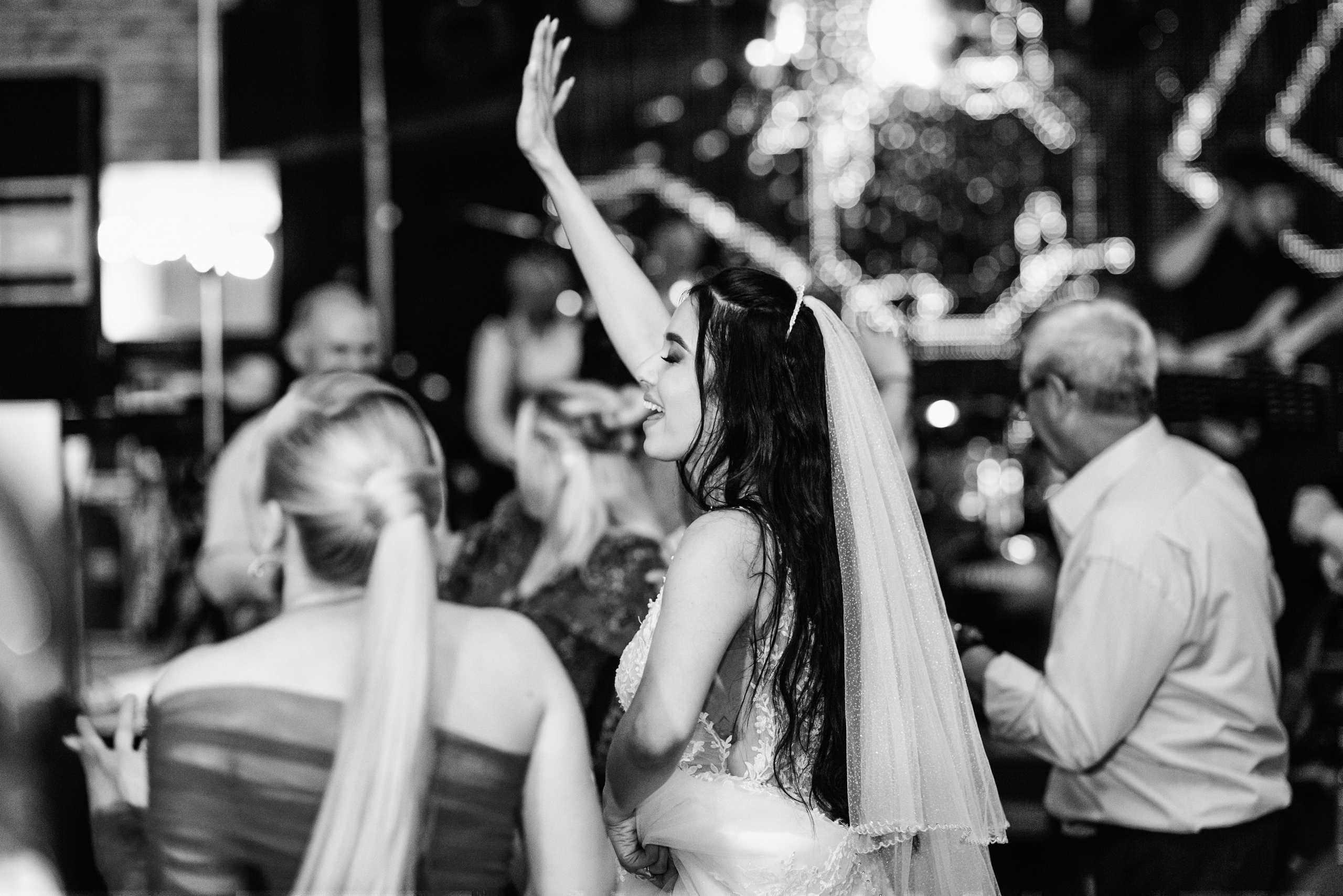 Elena & Cristi. Acasă