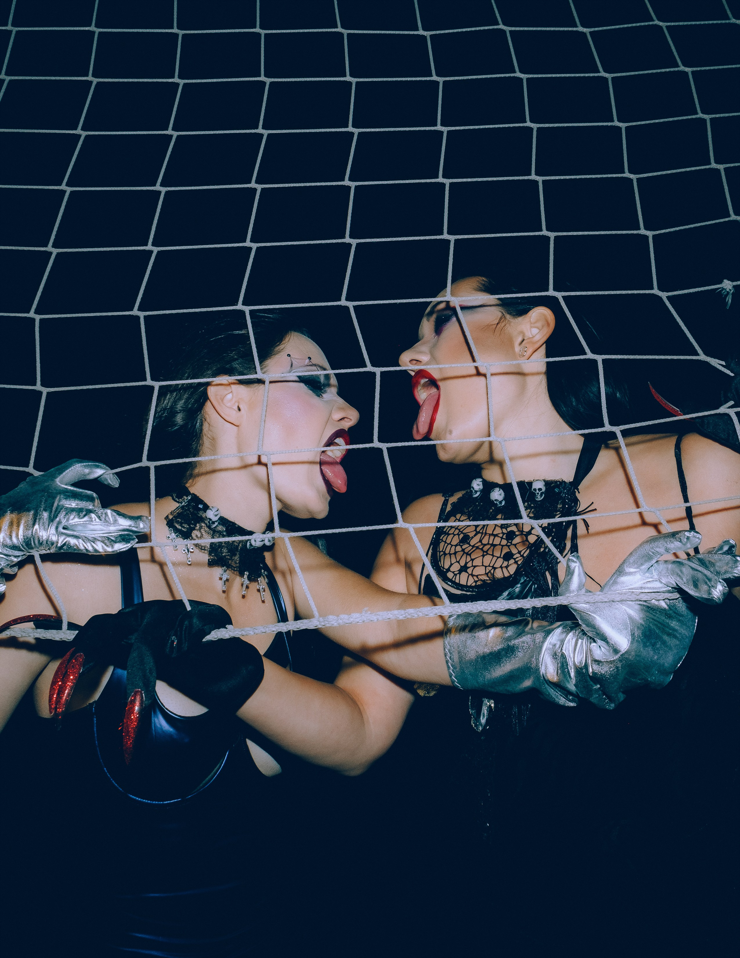 Мистическая Halloween-фотосессия на пляже: фотограф Аликанте и Торревьеха для креативных съемок — Андрей Луковников