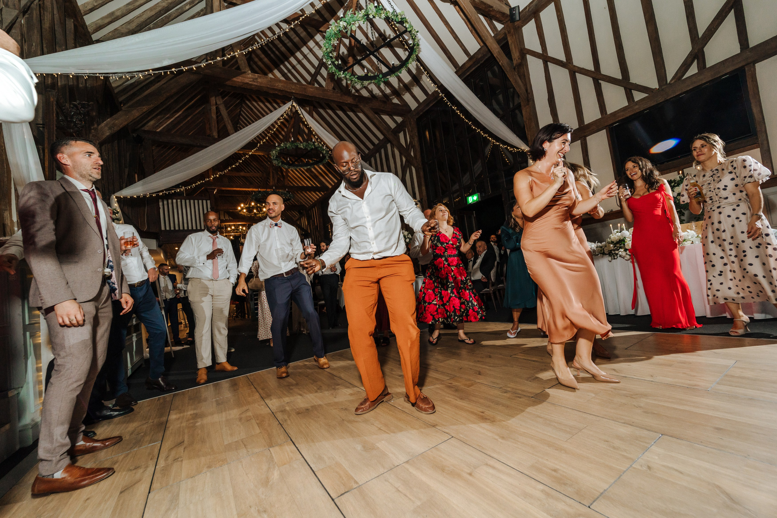 Wedding at Essendon Country Club. Photographer in England Ekaterina Romanova