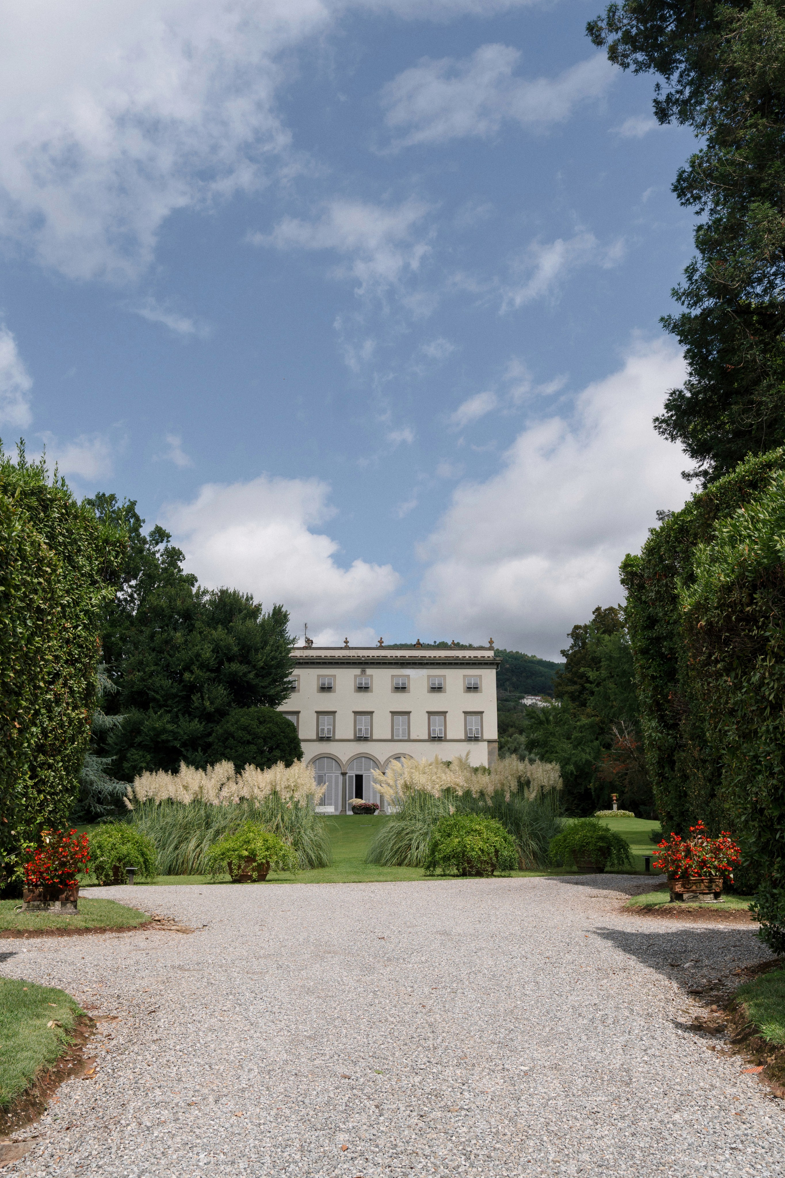 Alissa & Jakob · Villa Grabau, Tuscany. Raw Studio: Capturing Elegant weddings accross Europe