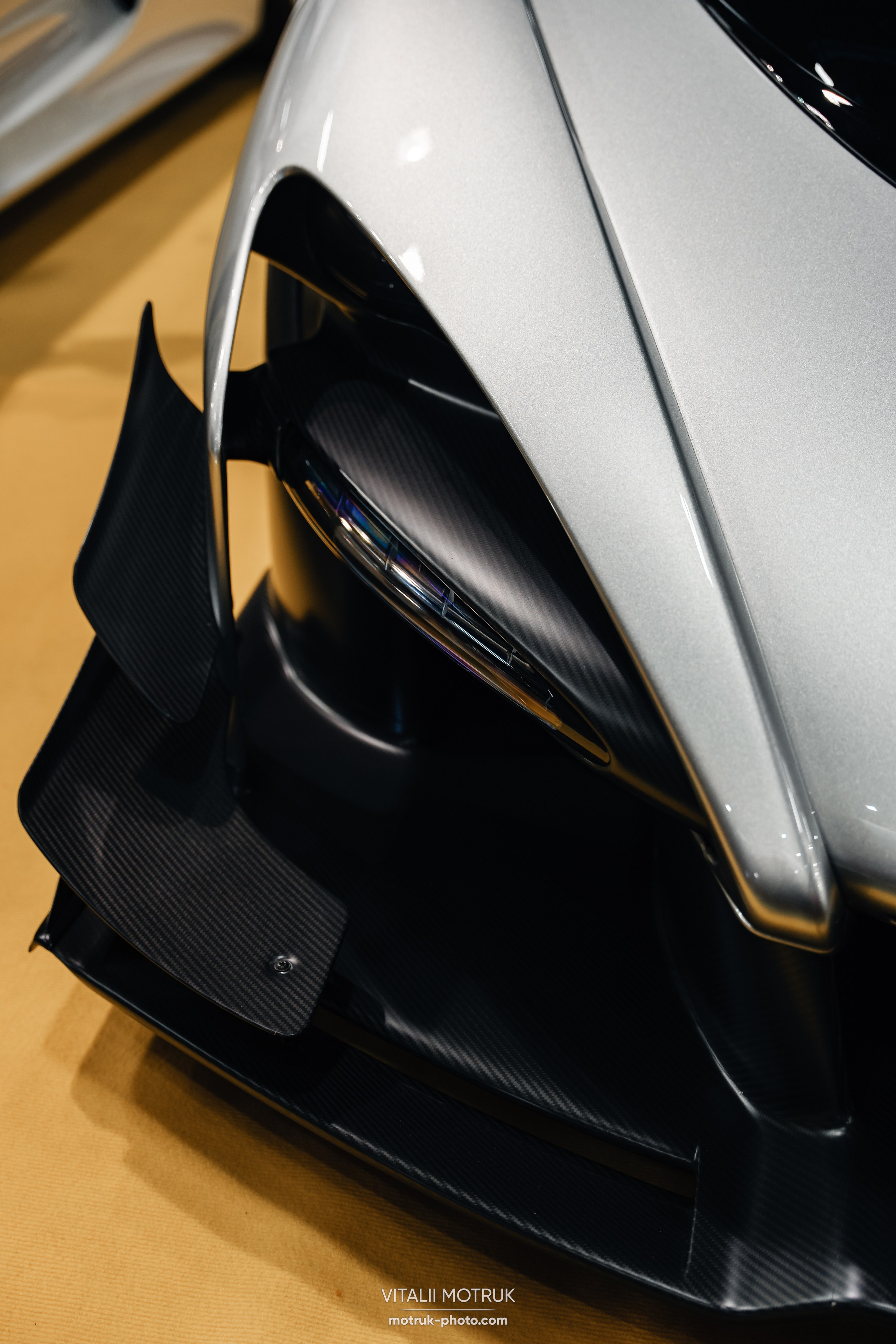 Retromobile-2024. Photographe de voitures à Paris — Vitalii Motruk