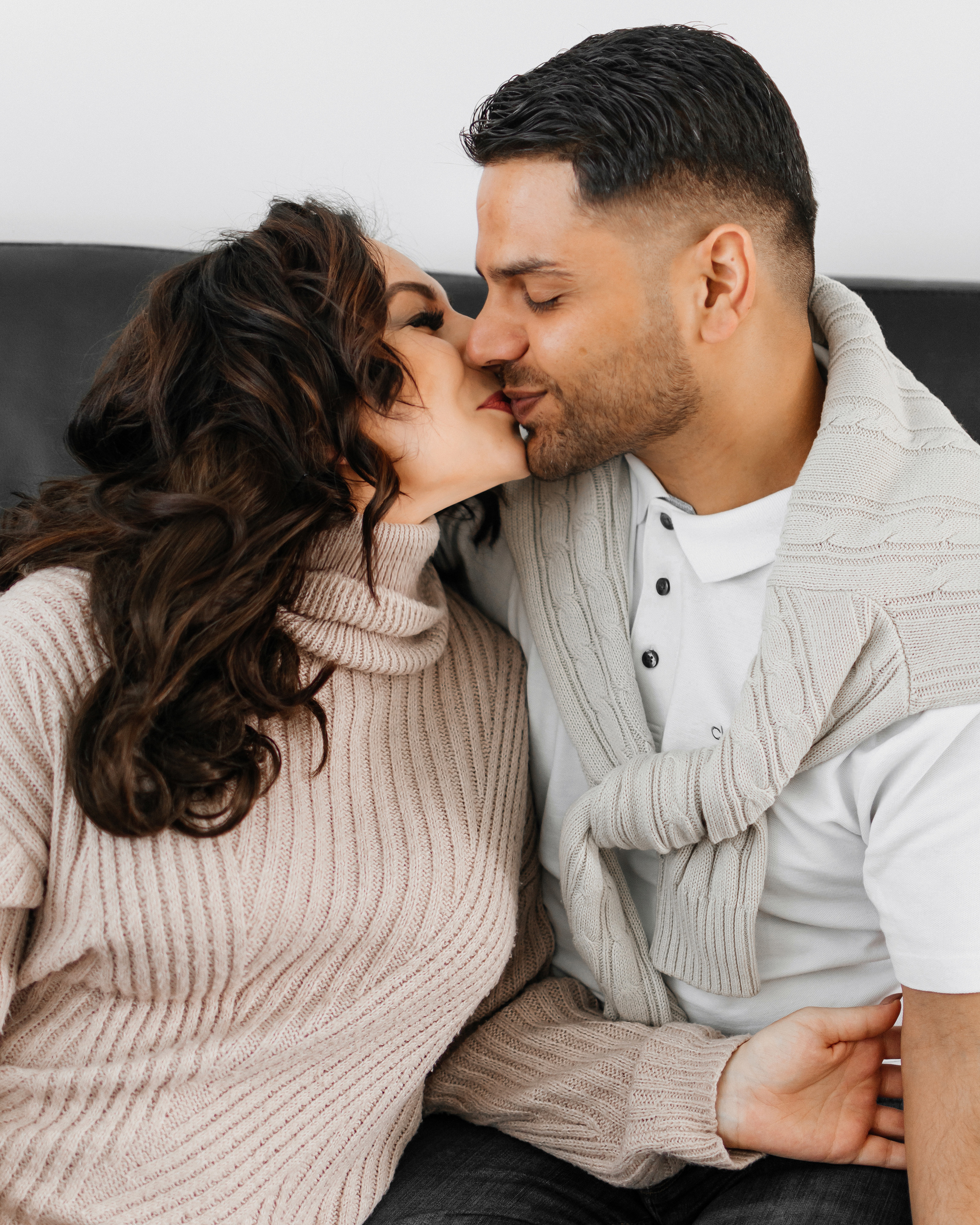 Home Maternity Photoshoot Tips | Rapley Photography. Rapley Photography | West Yorkshire Wedding & Portrait Photographer