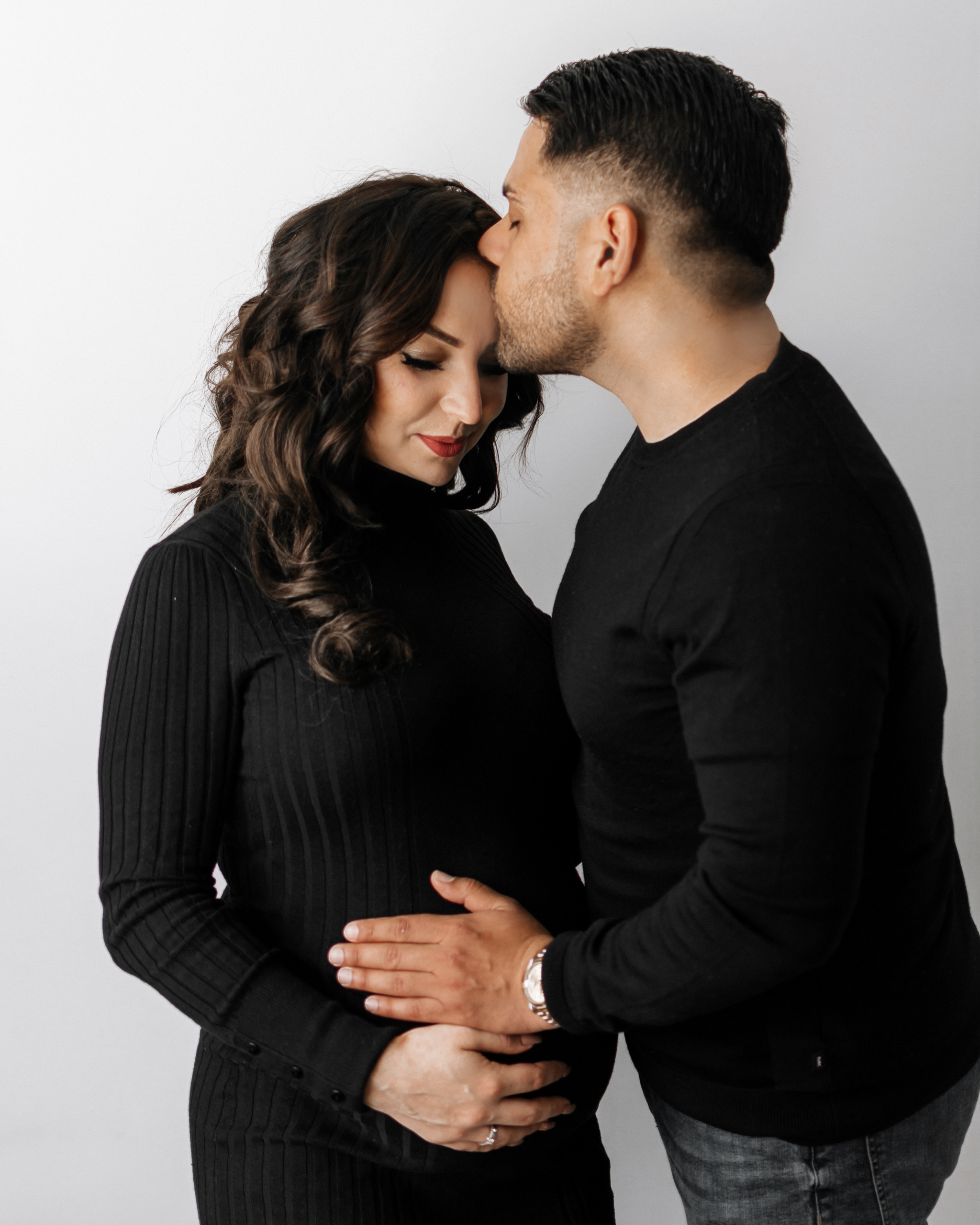 Home Maternity Photoshoot Tips | Rapley Photography. Rapley Photography | West Yorkshire Wedding & Portrait Photographer