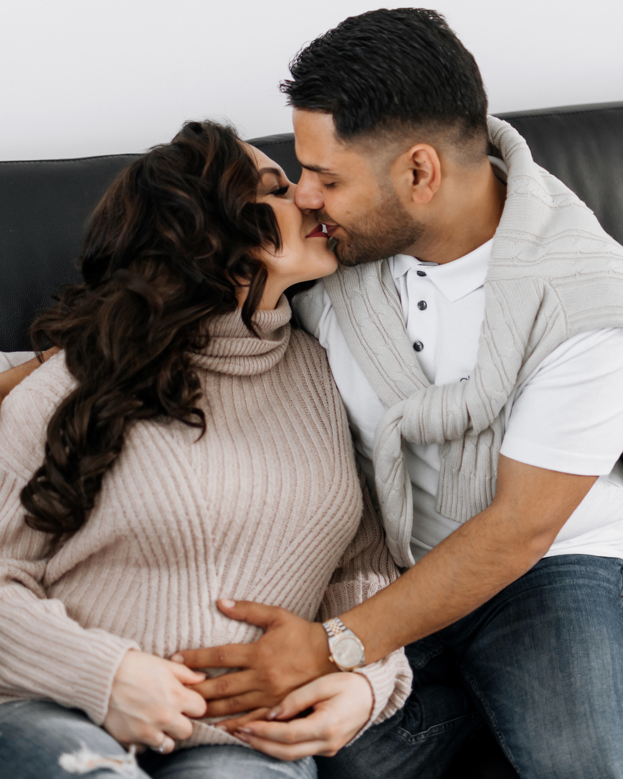 Home Maternity Photoshoot Tips | Rapley Photography. Rapley Photography | West Yorkshire Wedding & Portrait Photographer