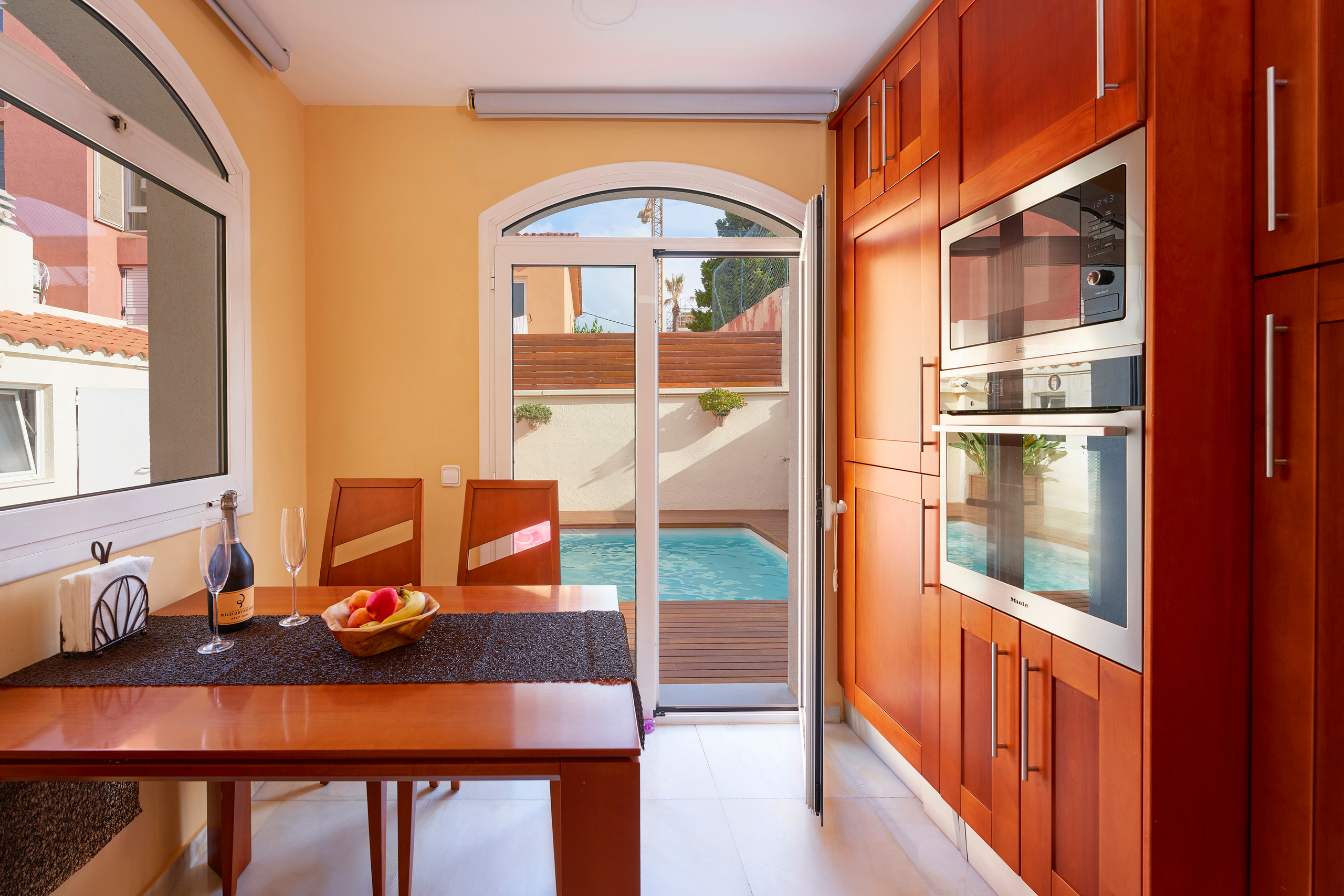 Property. Photographer @ Studio | Barcelona — Svyatoslav Usmyal