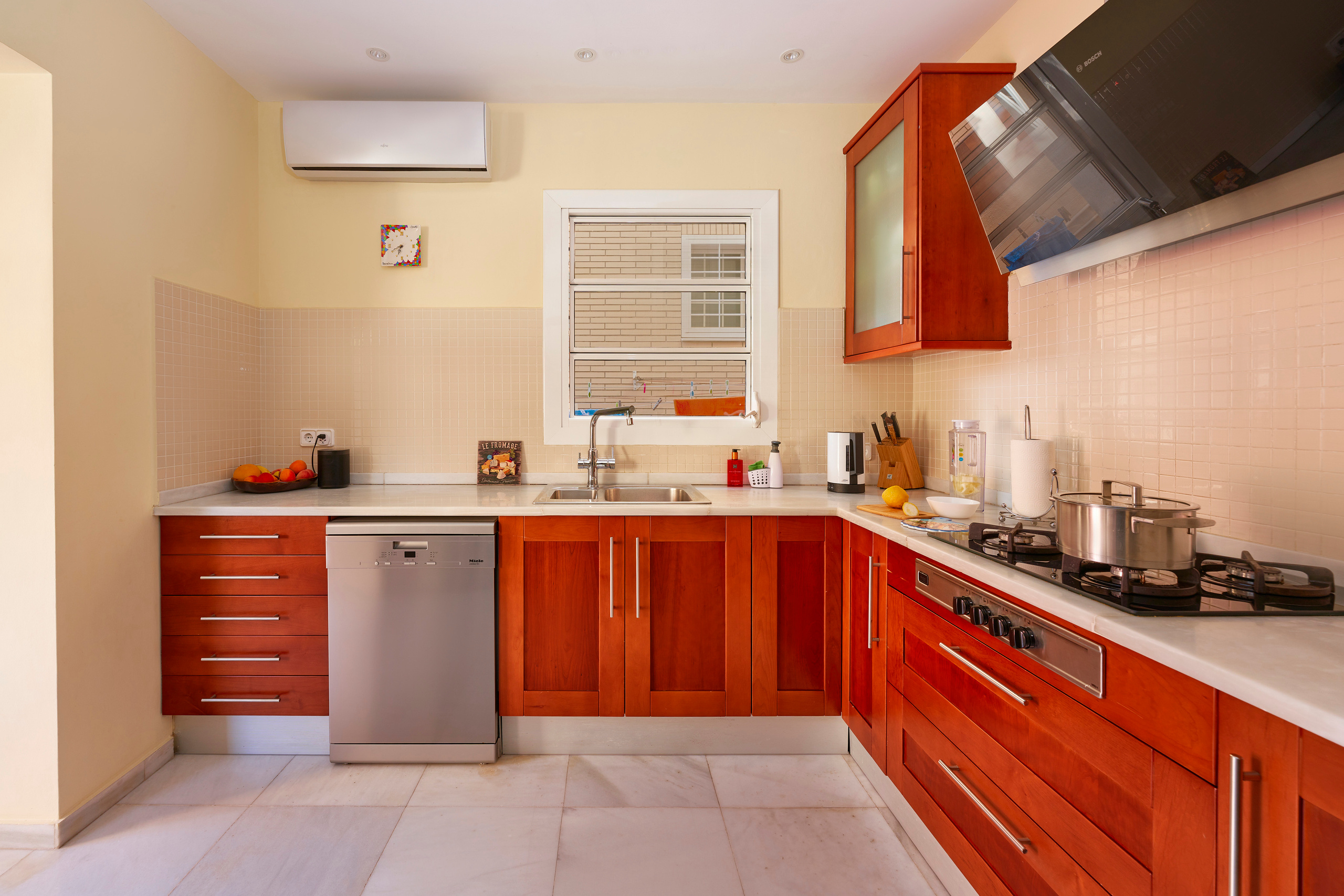 Property. Photographer @ Studio | Barcelona — Svyatoslav Usmyal