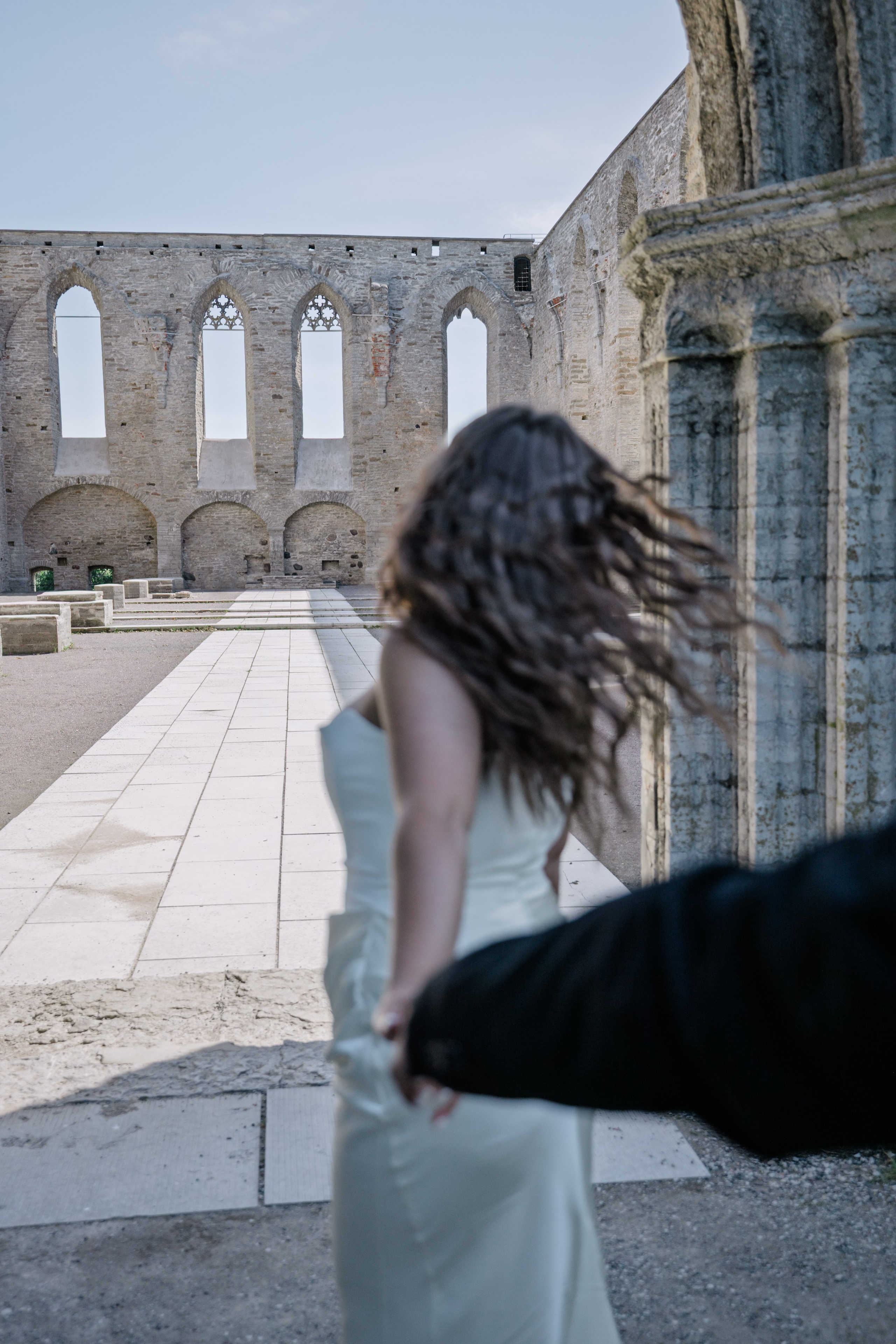 Живые эмоции молодожёнов на свадьбе в Таллинне