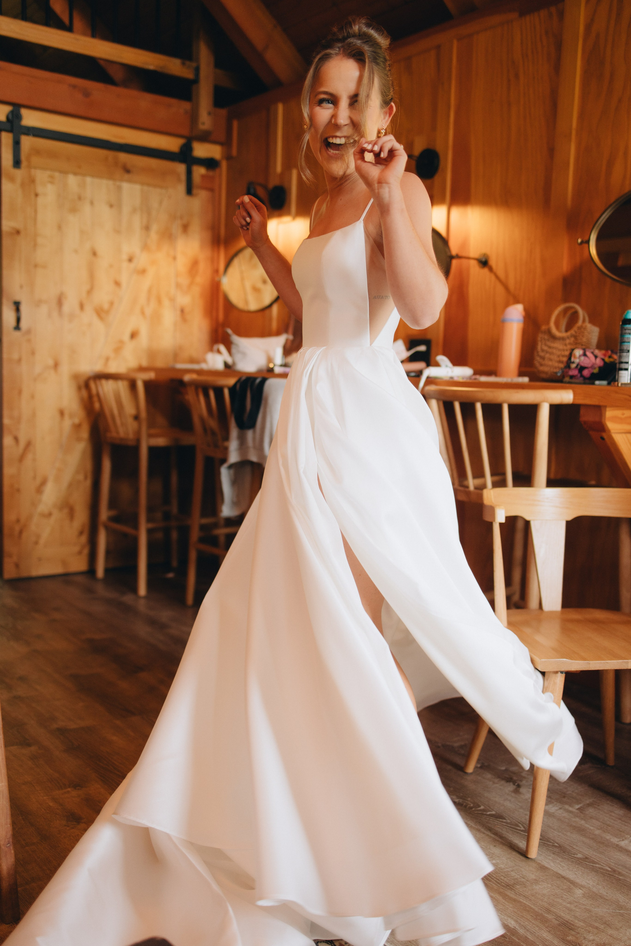 Wedding Shelby & Riley | Columbia River Gorge, WA | Georgy Shishkin Photography Photography. Portland Wedding Photographer | Authentic PNW Love Stories