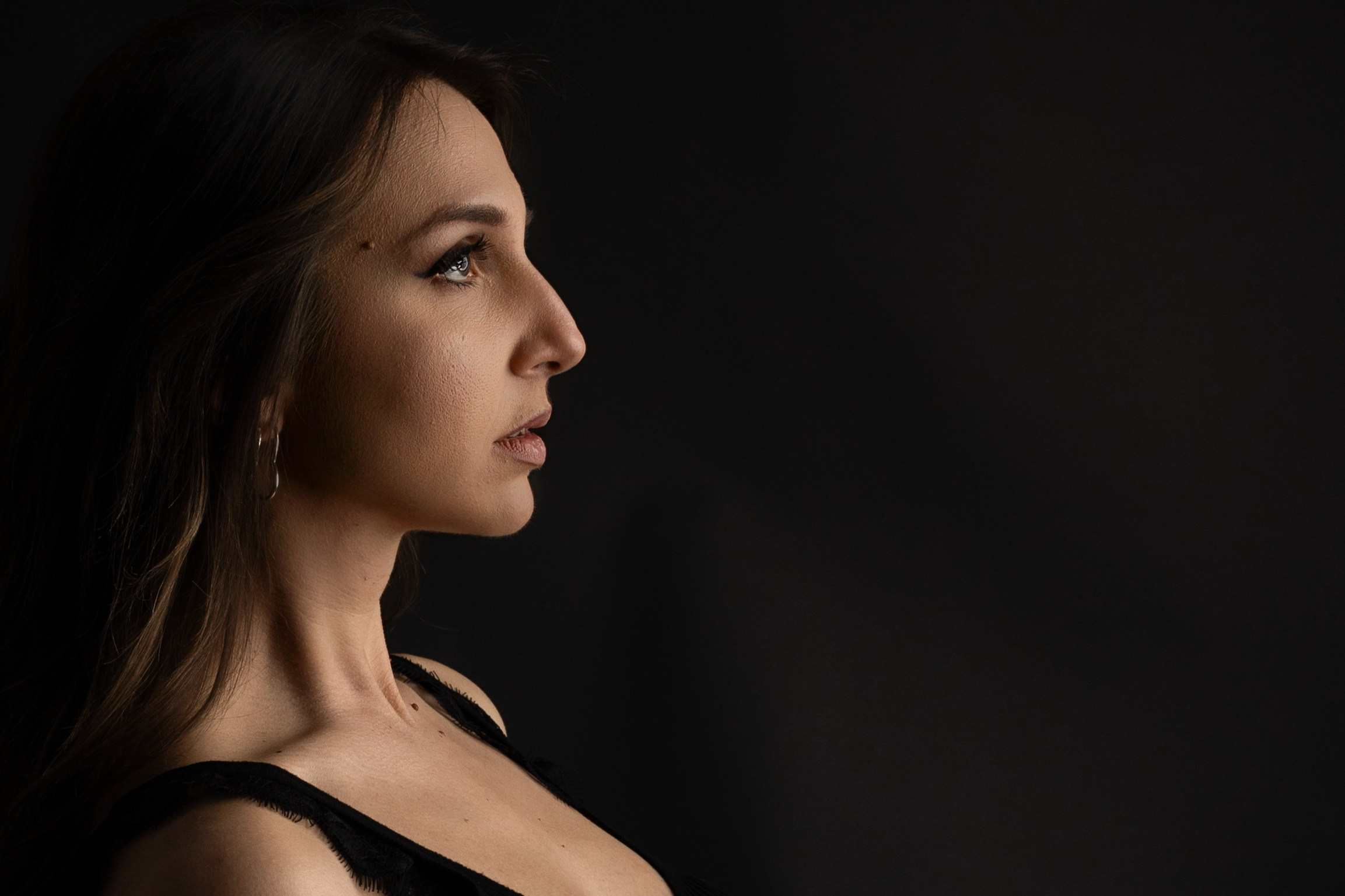 Sessione Fotografica di Ritratto in Studio Milano. Maria Cristina Casati Fotografa di Ritratto Donna e Maternità a Milano — CityLife