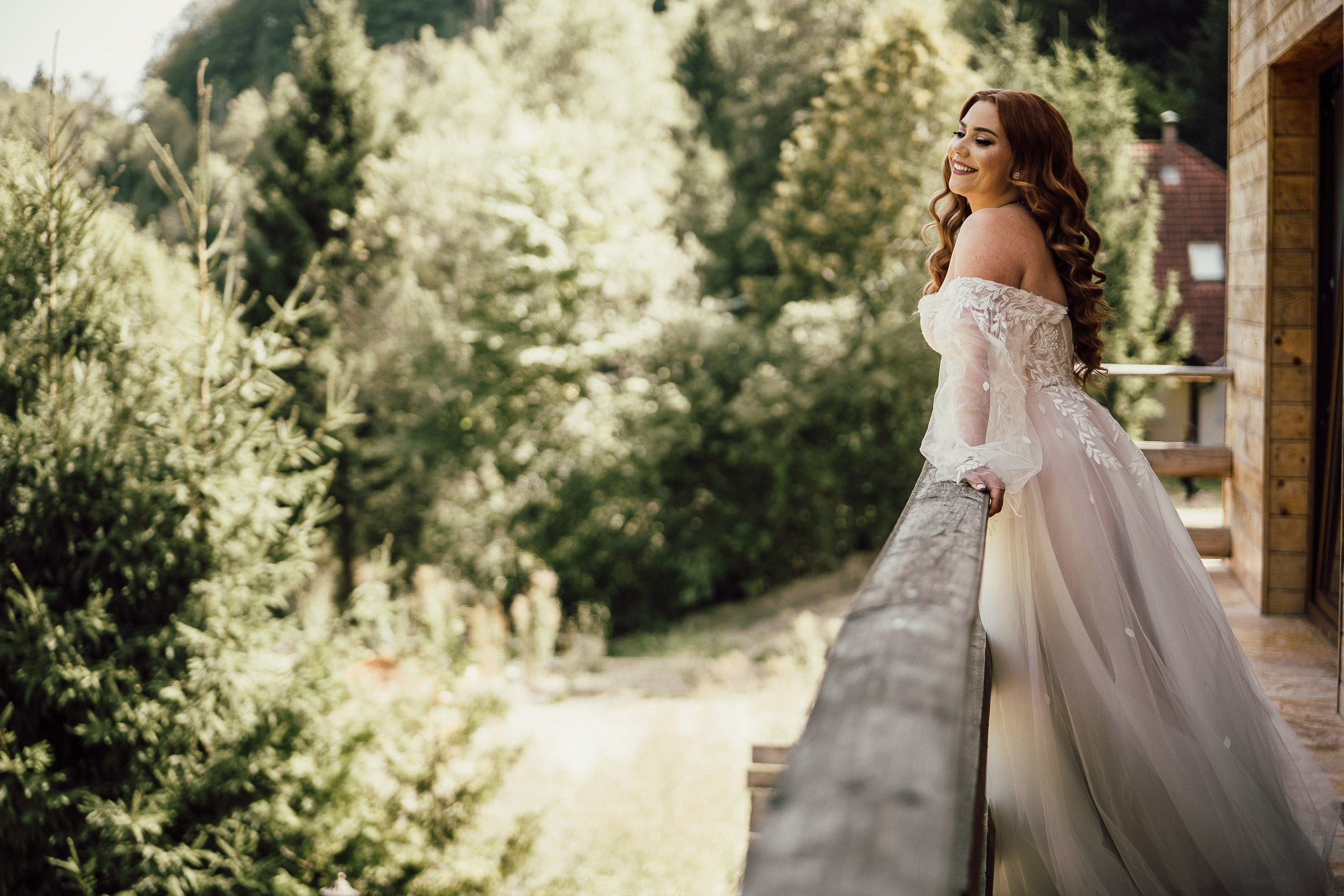 Nuntă la Motel Gilău în aer liber - Fotograf Nuntă Cluj. Horatiu Fat: Fotograf si Videograf Profesionist Nunta Cluj-Napoca