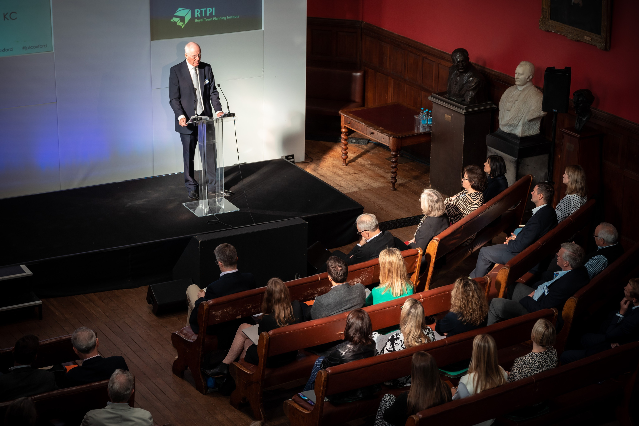 Capturing the Oxford Conference. Expect Miracles Photography by Kate & Andrew