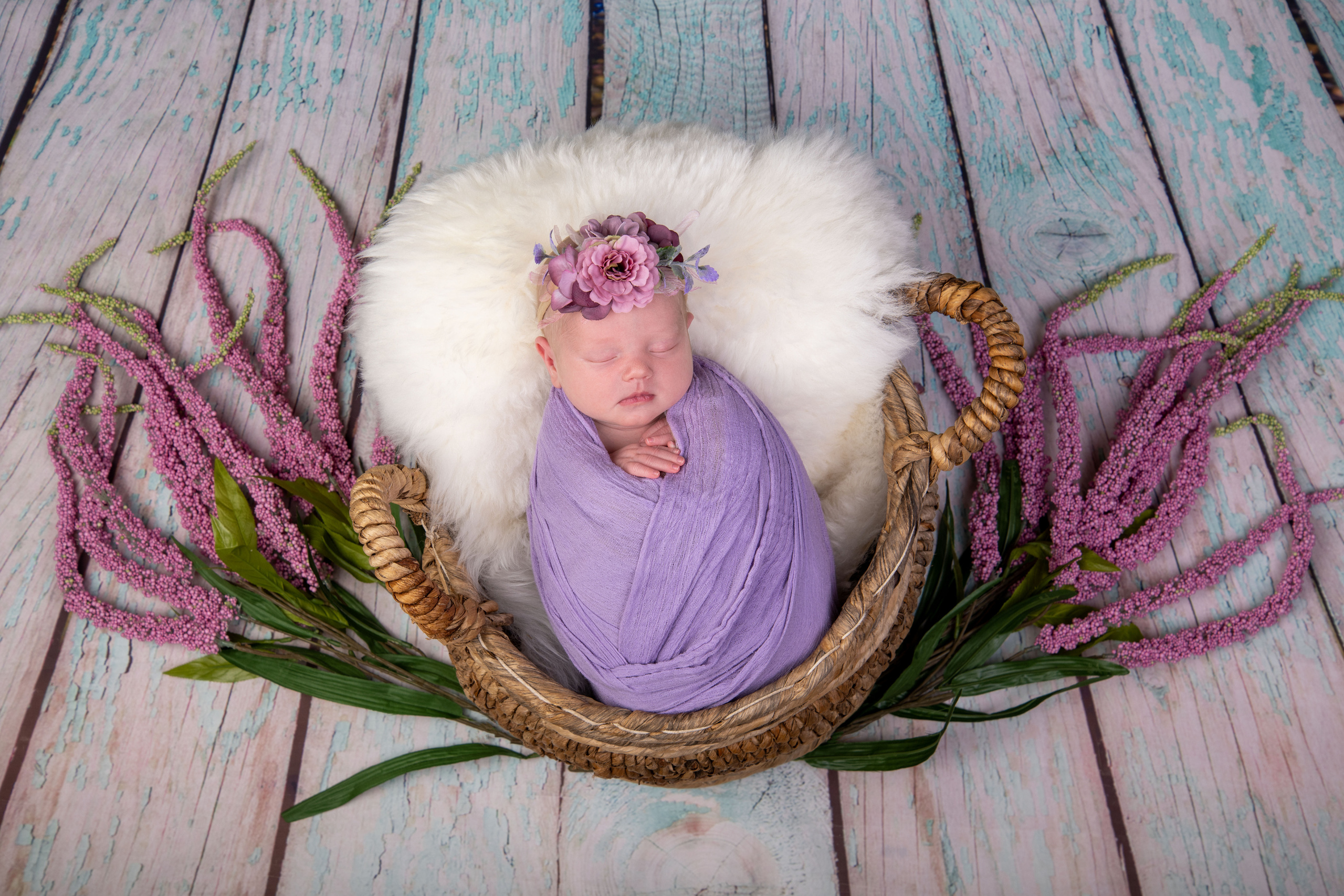 Newborn photoshot Olivia. Newborn photographer Sacramento
