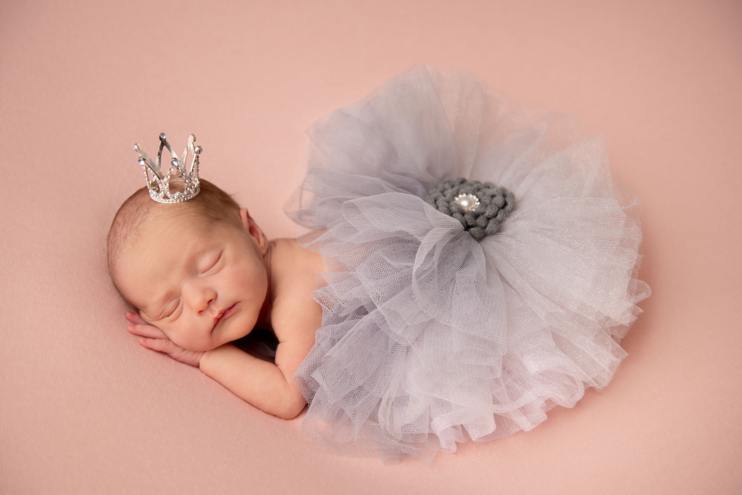Newborn photographer Sacramento