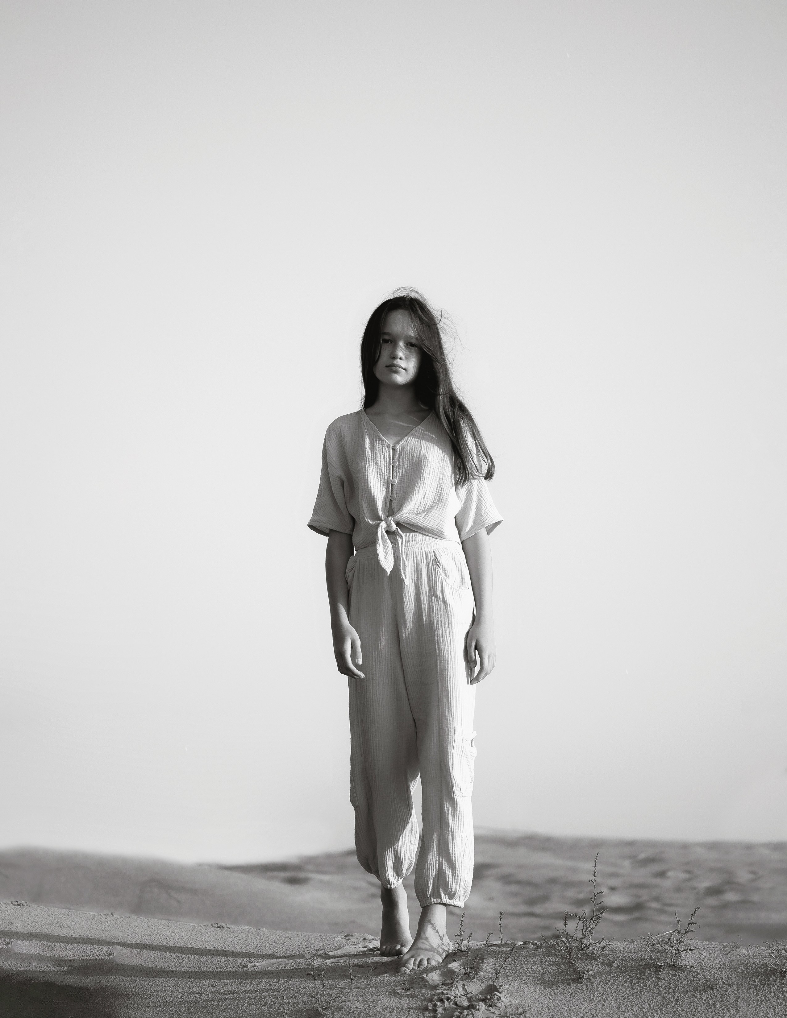 Children’s photo session at sunset by the sea in Guardamar — Portrait photographer in Alicante Andrey Lukovnikov