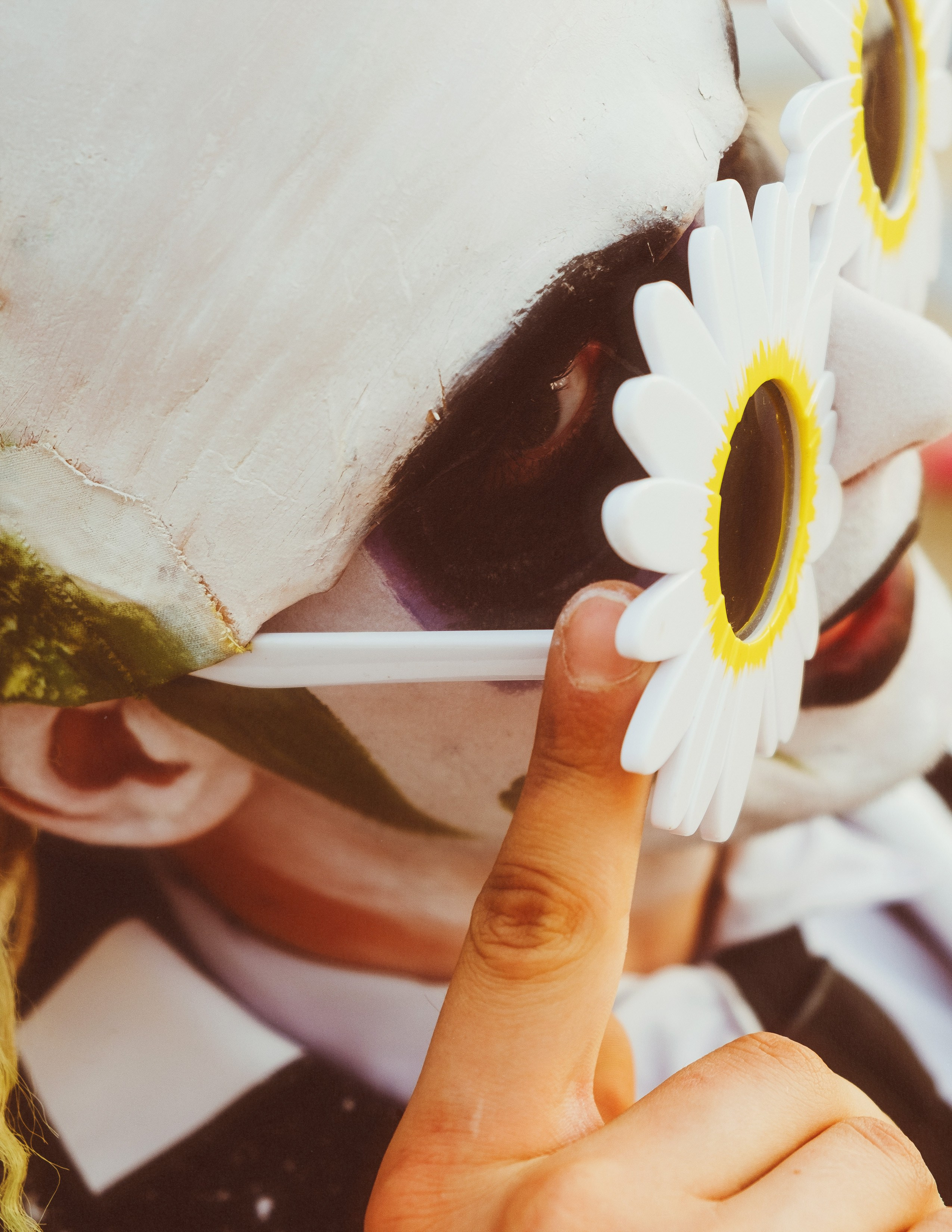 Beetlejuice на море: Экспериментальная фотосессия с цирковыми артистами — Фотограф Андрей Луковников