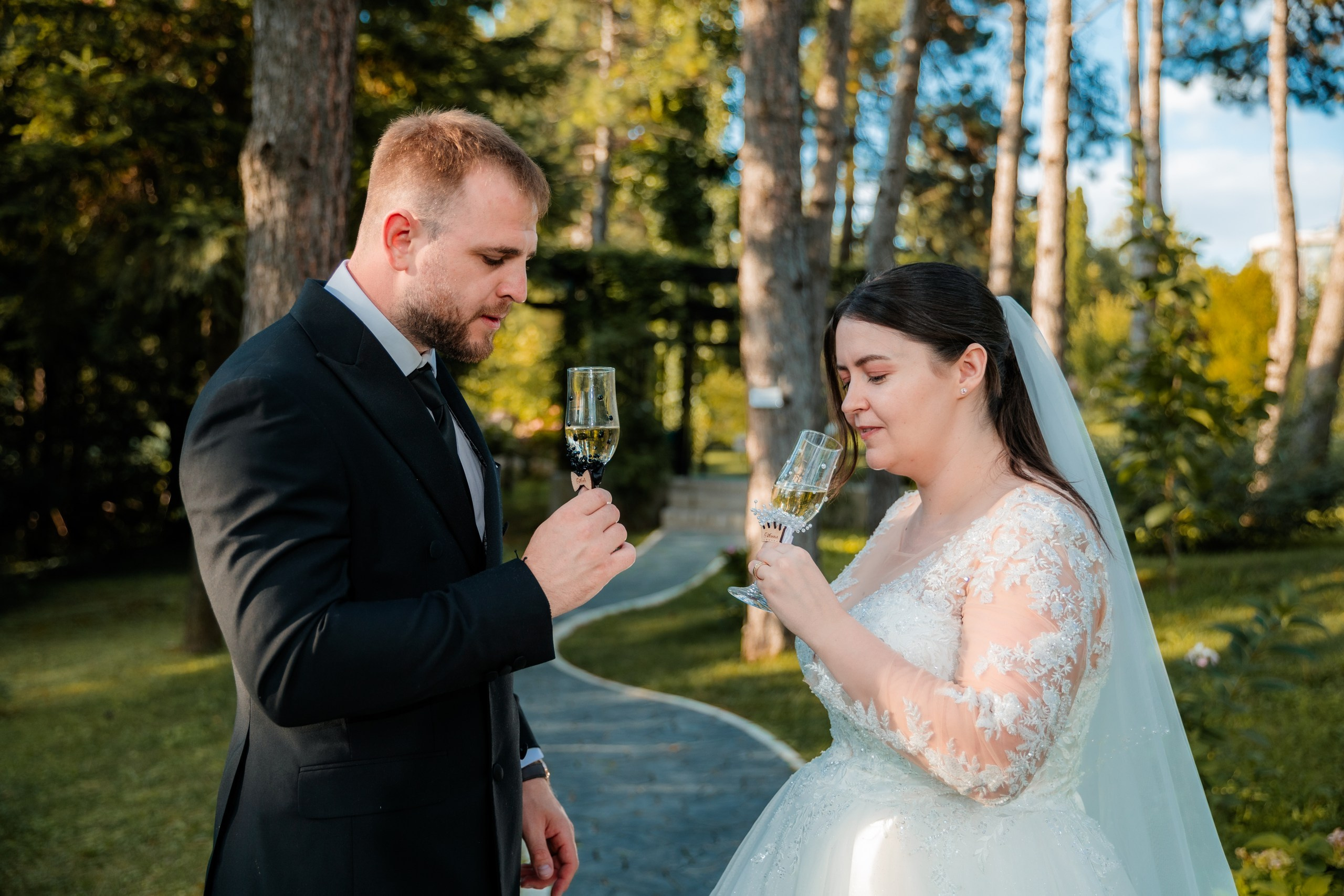 servicii foto. servicii foto Botoșani. servicii foto video Botoșani. fotograf nunta. fotograf evenimente. fotograf nunta Botoșani. Alin chirila. Alin chirila fotograf. Alinofotostudio.- Mire și mireasă – Sergiu & Liliana – ziua nunții, 2024 - Emoții în ziua nunții – Sergiu și Liliana - Dansul mirilor – fotografie artistică nuntă 2024 - Sedinta foto romantică în natură – Sergiu & Liliana - Rochia de mireasă și detalii de nuntă elegante