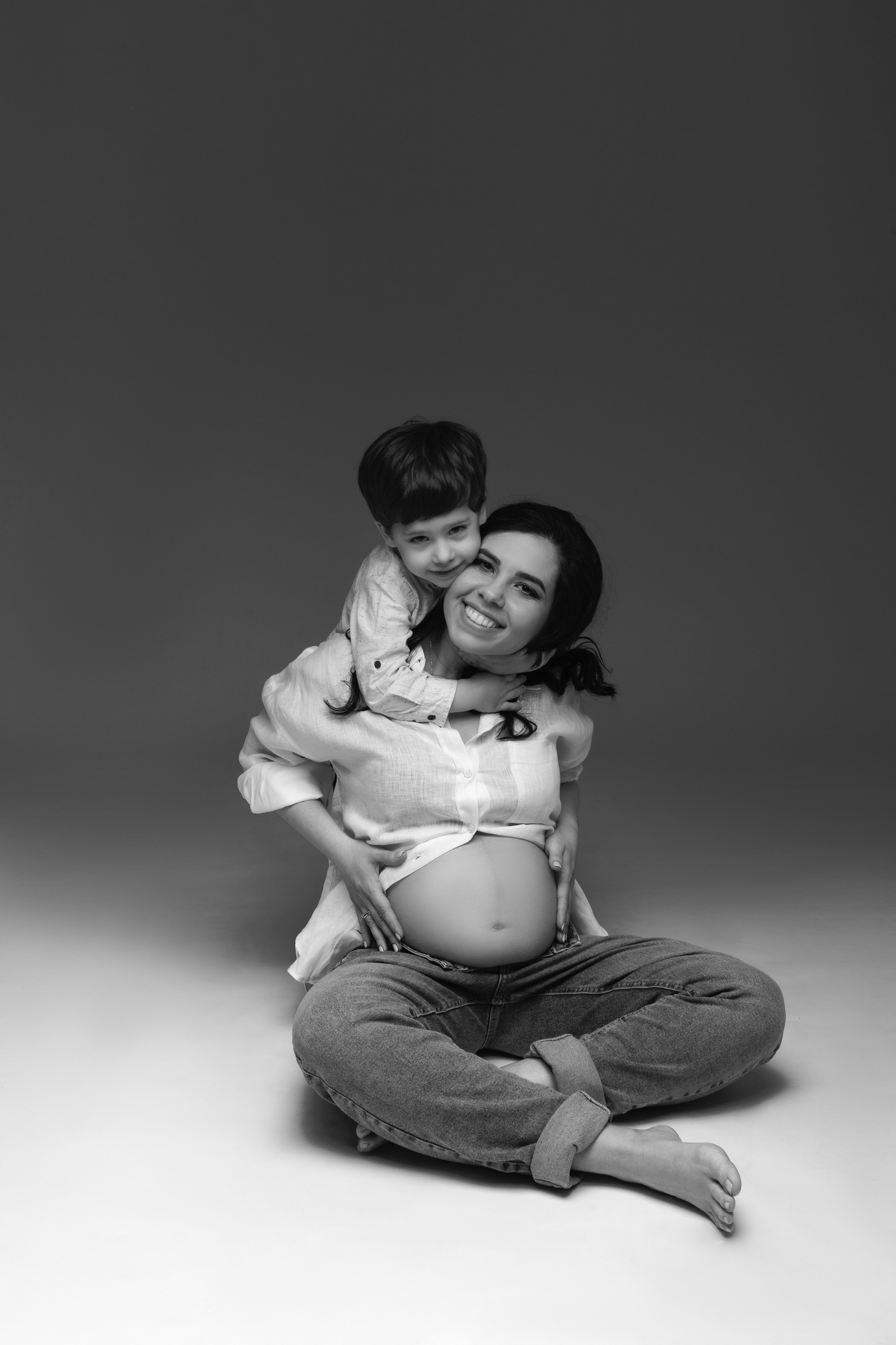 Sesja ciązowa. Fotograf Łódź - sesja ciążowa, noworodkowa, dziecięca. Studio w Łodzi