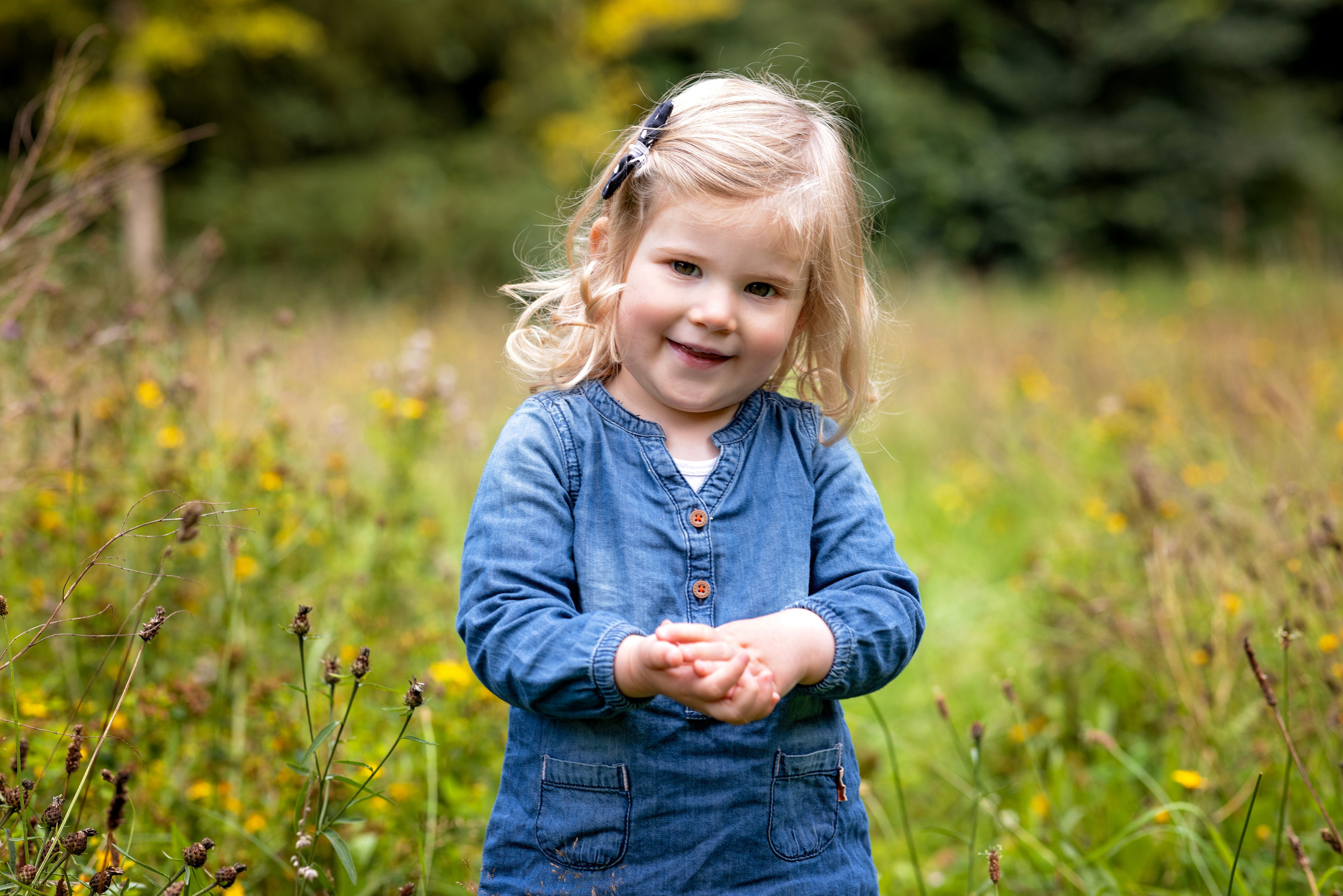 Kinderportret buiten.