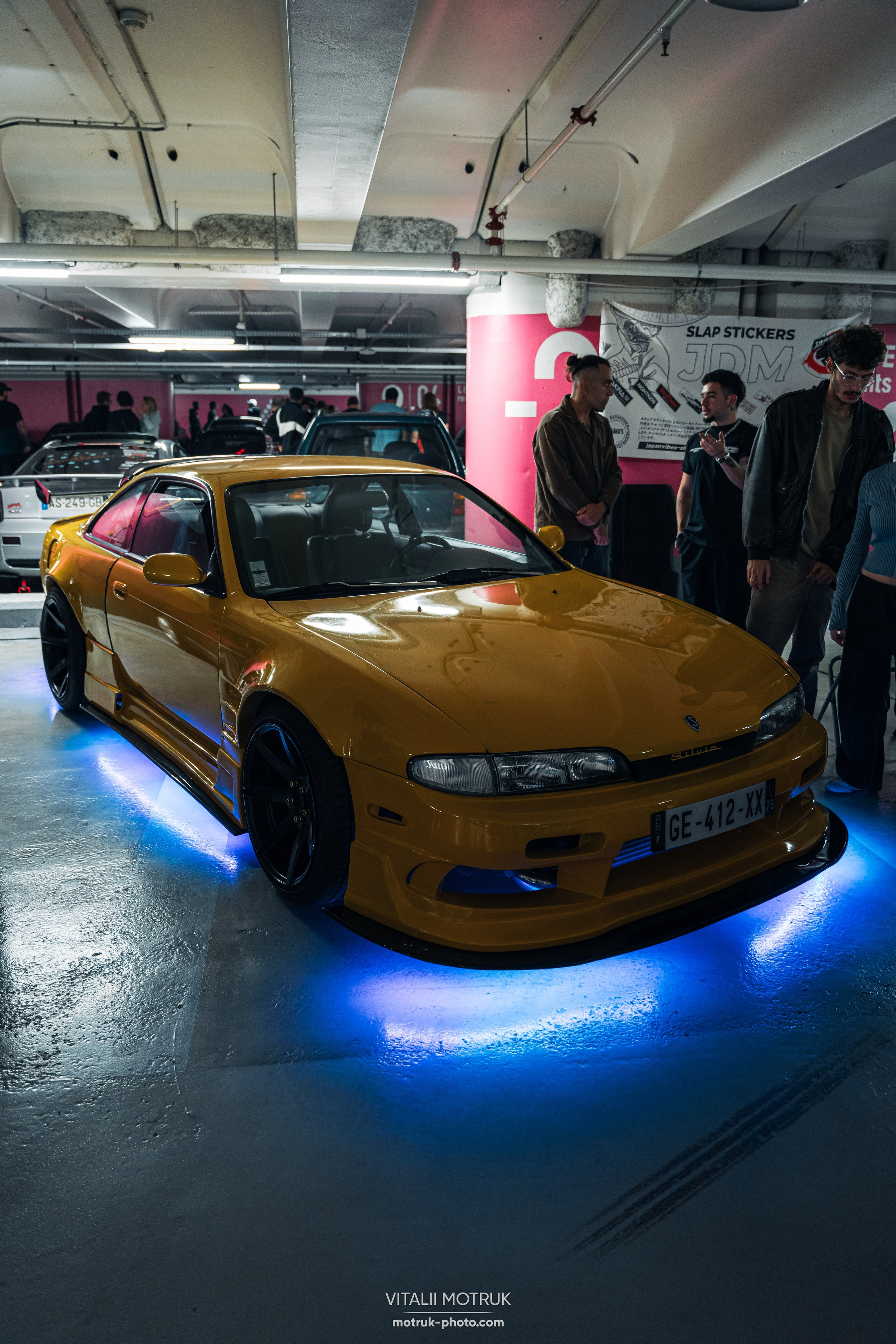 Chika Japan 7. Photographer in Paris — Vitalii Motruk