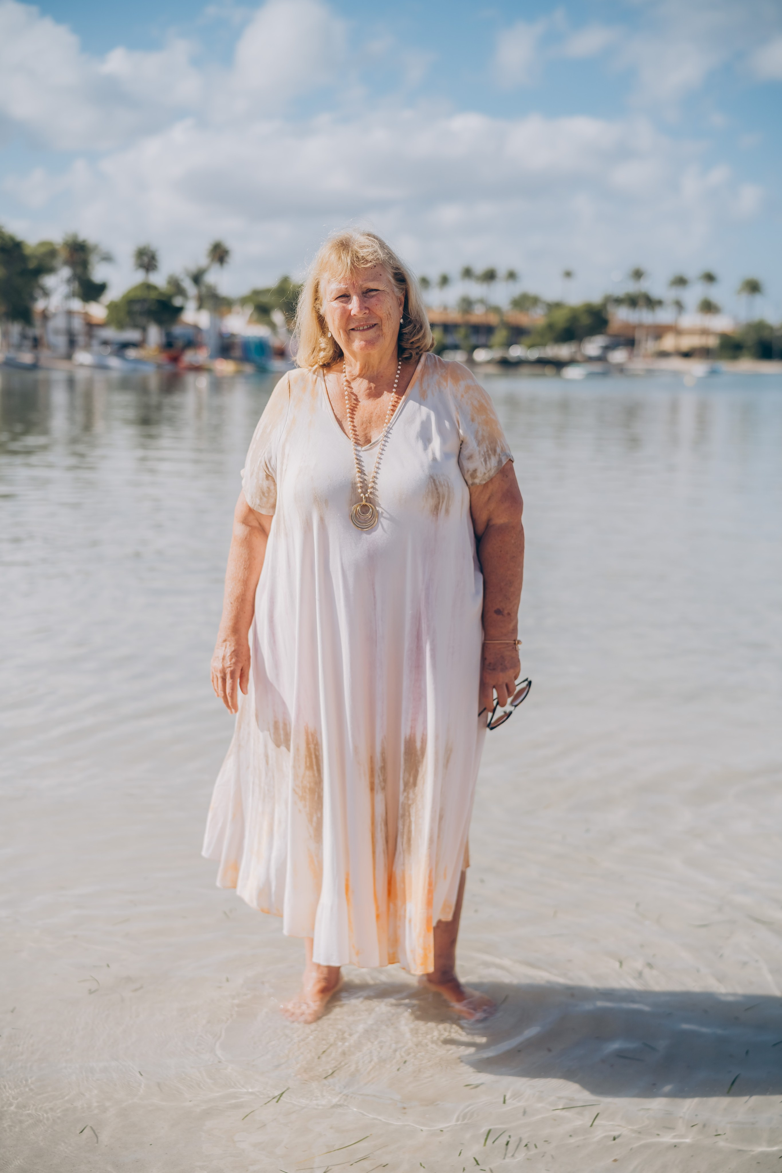 Your time together is invaluable. Morning on the beach. Photographer in Mallorca
