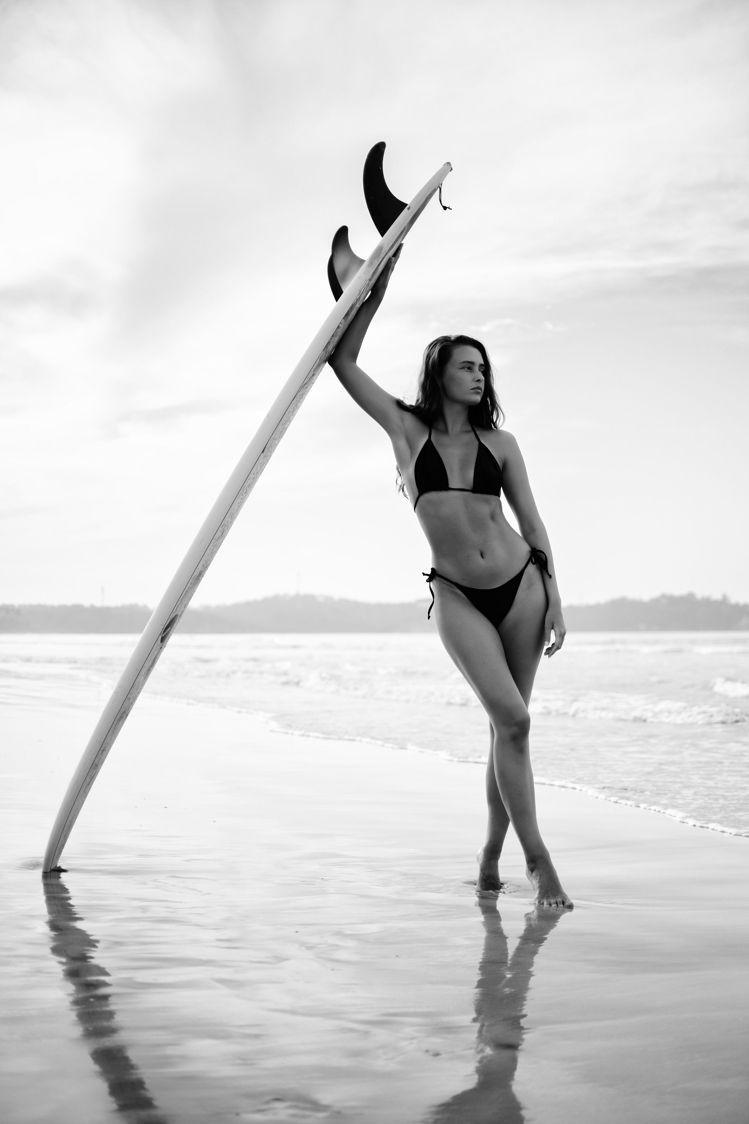Photoshoot with a surfboard | BW