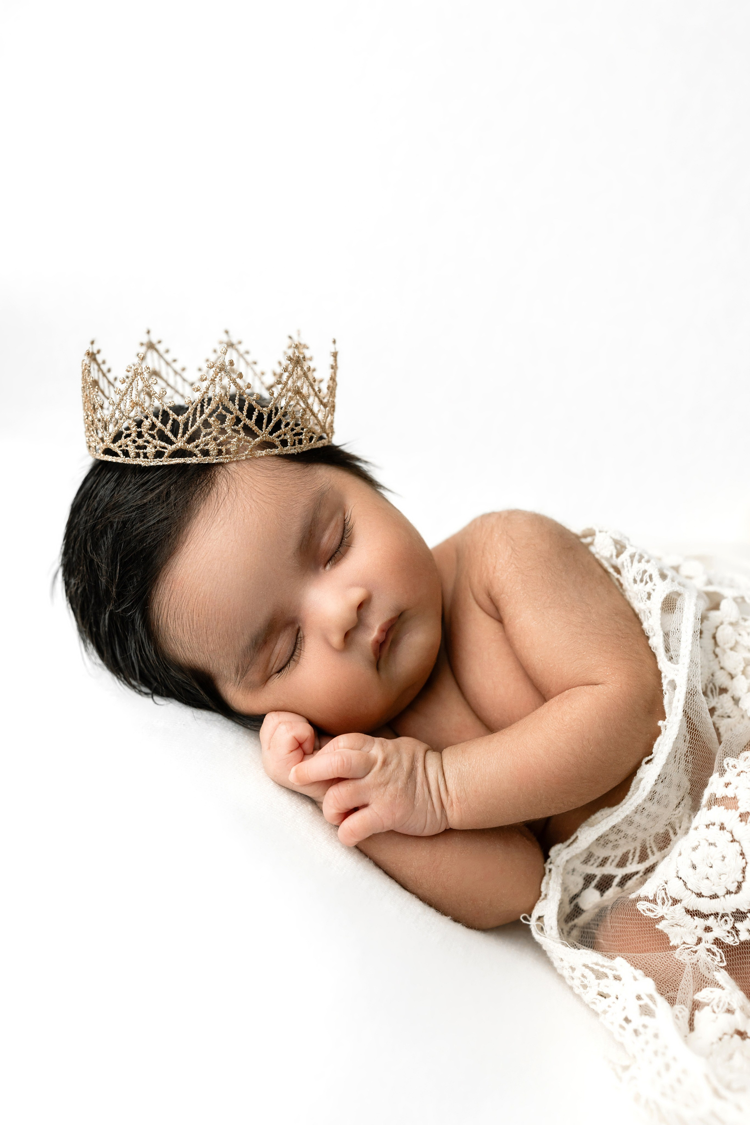 5–20 Days Newborn Photography in Toronto. Iana Banana | Toronto Maternity, Newborn & Family Photographer