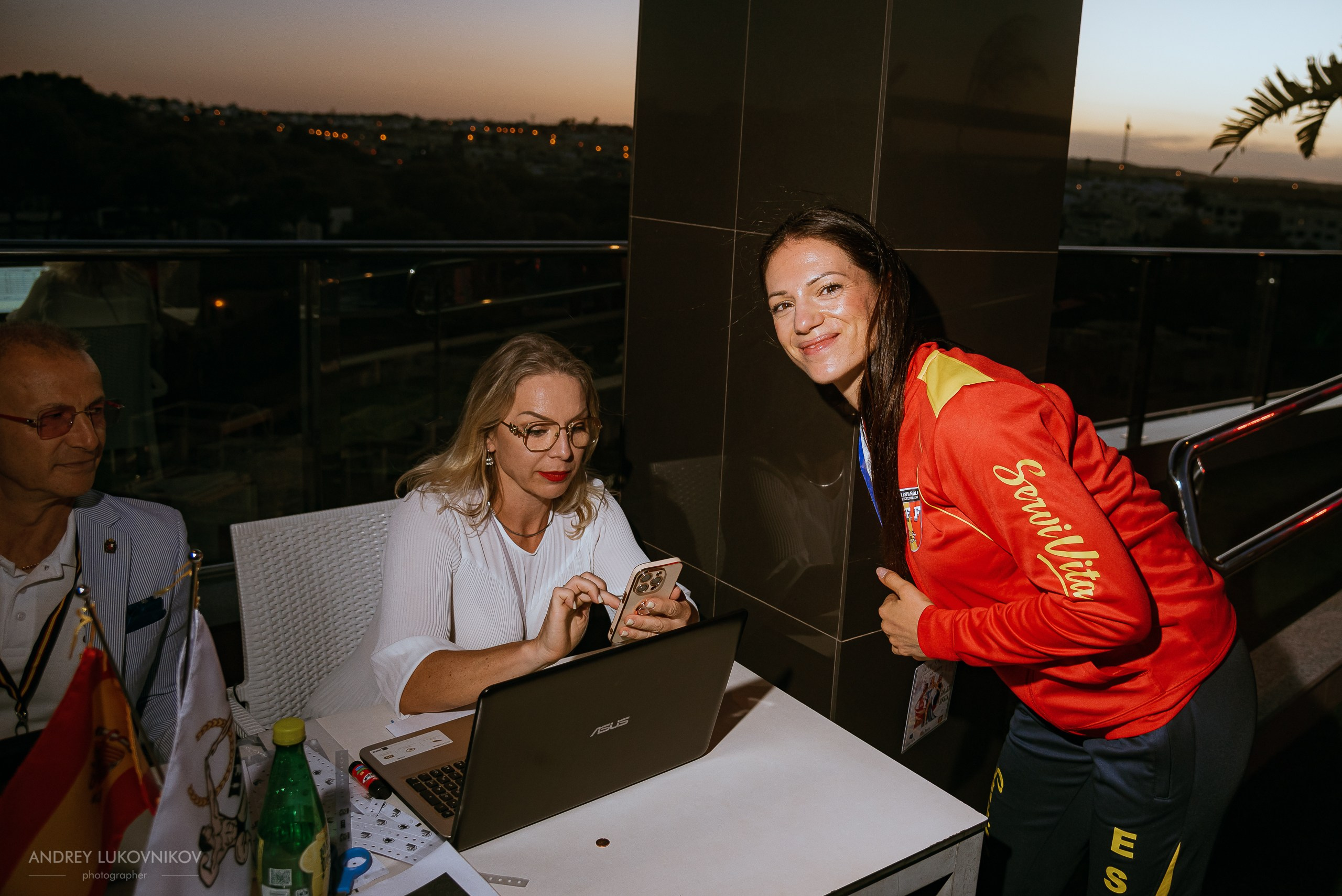 Photoshoot of the IFBB Miss Fit Model Europe 2024 registration in Torrevieja