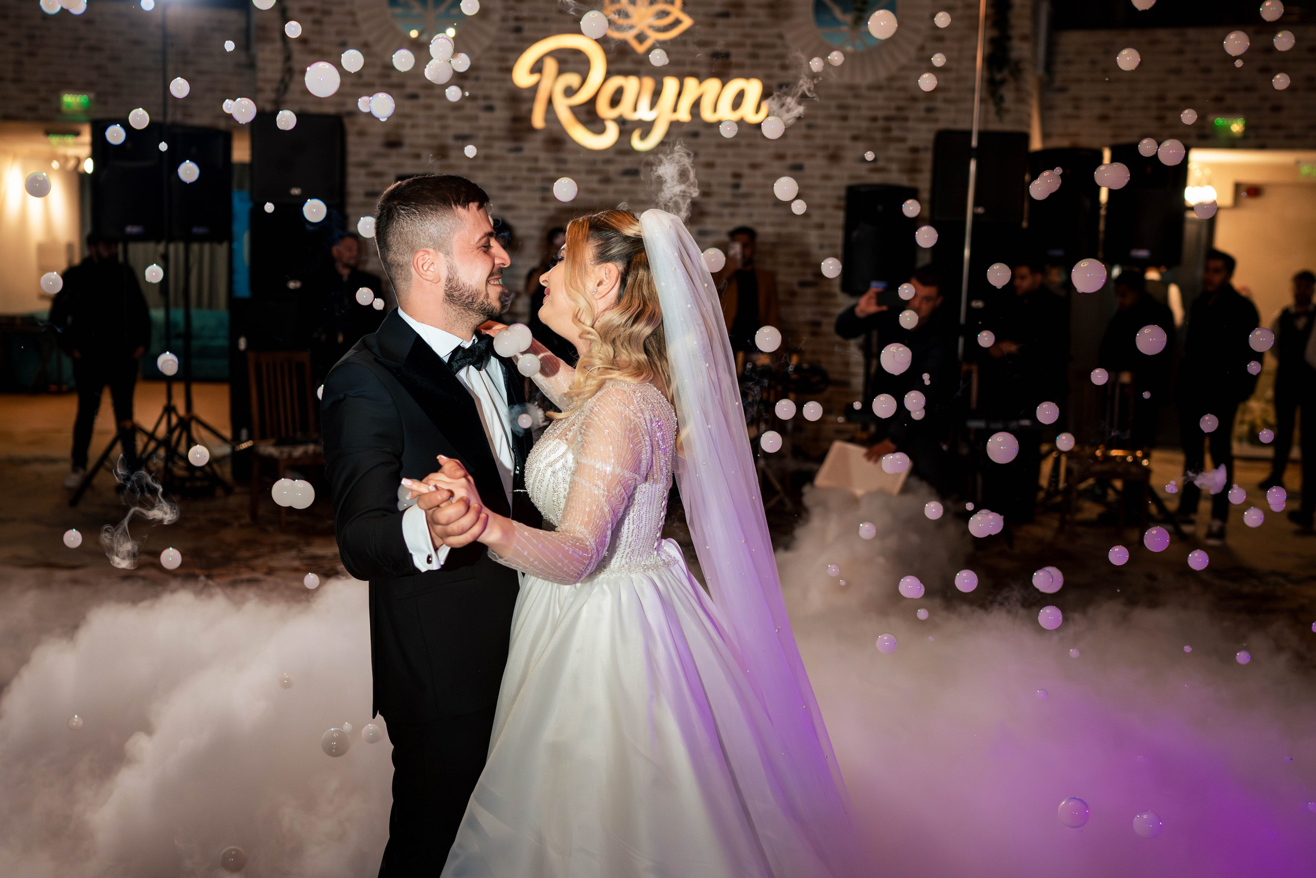 Claudia & Gabriel. Acasă