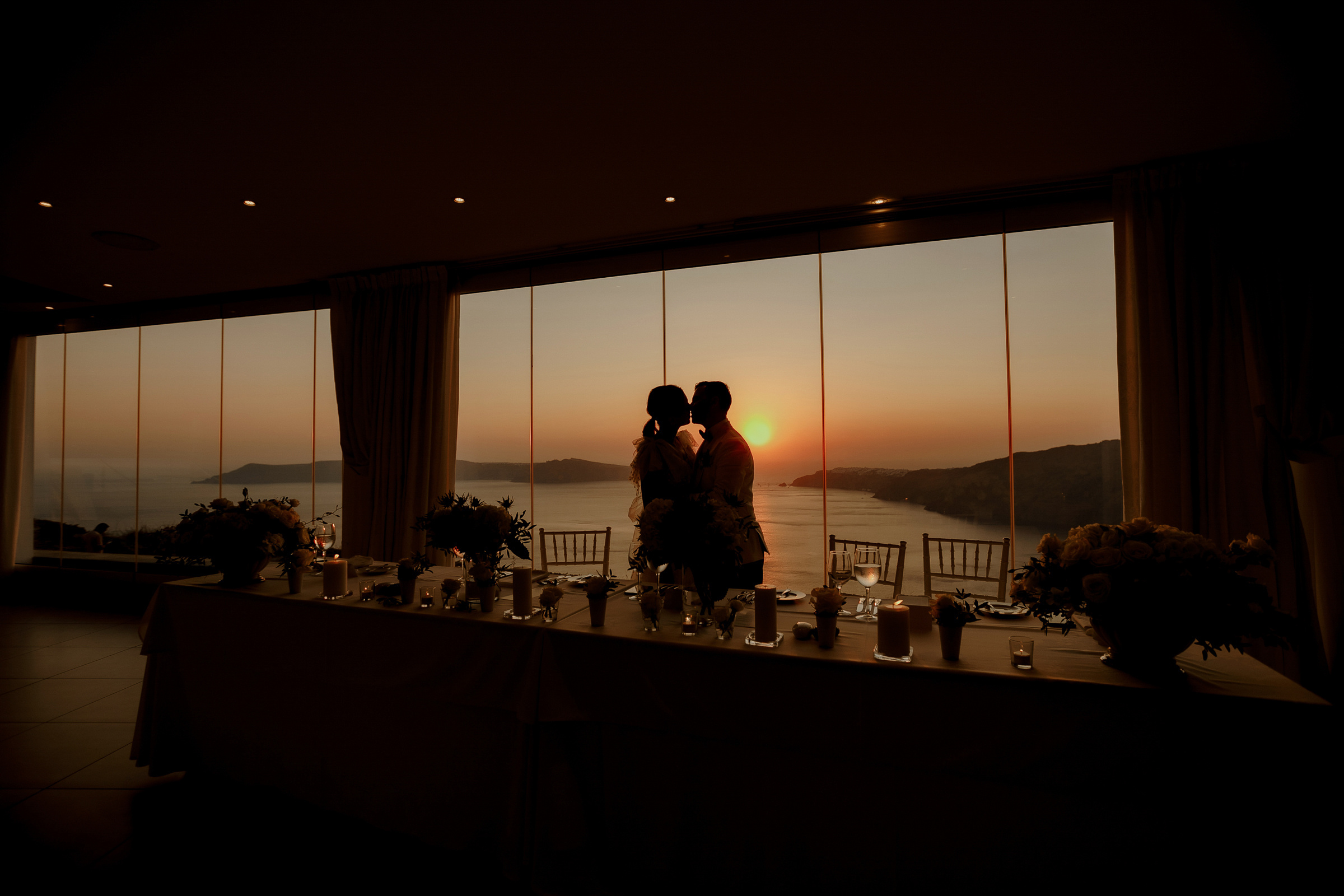 Drunk in love -Santorini-. Servicii Foto Video în Chișinău și Europa ID-Brothers