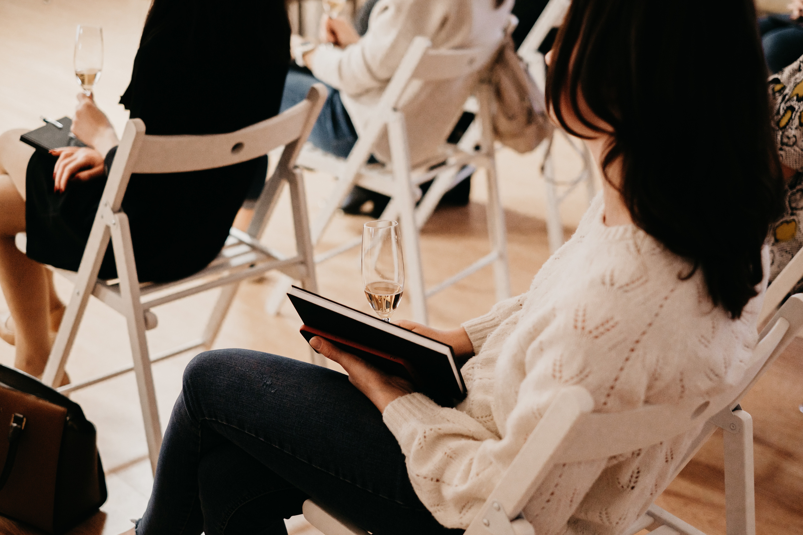 Personīgā stila restarts / Indra Salceviča @ MAZĀ LAPSA - Svētku un rotaļu telpa. Kāzu × Ģimenes notikumu fotografs Edgars Kalniņš