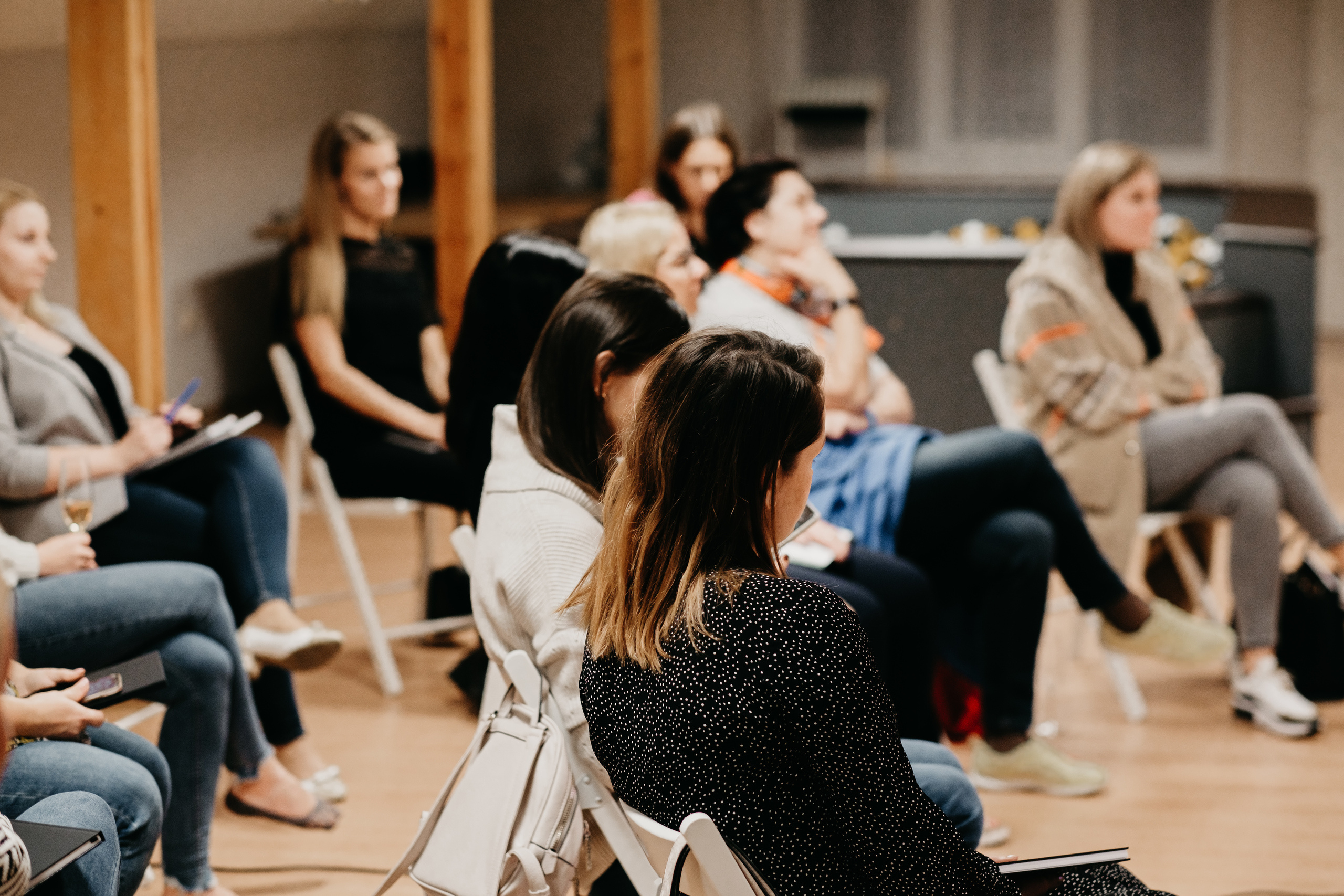 Personīgā stila restarts / Indra Salceviča @ MAZĀ LAPSA - Svētku un rotaļu telpa. Kāzu × Ģimenes notikumu fotografs Edgars Kalniņš