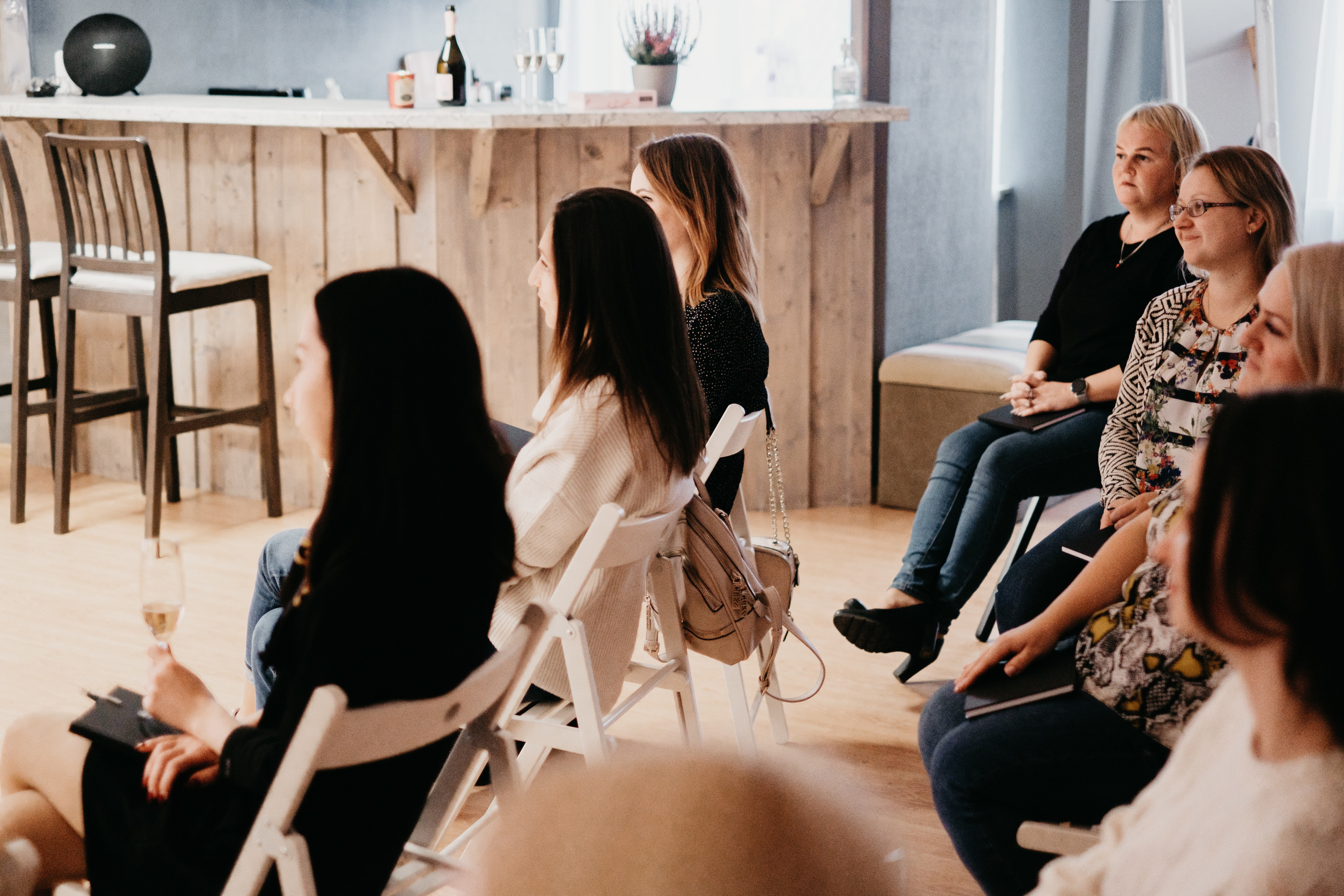 Personīgā stila restarts / Indra Salceviča @ MAZĀ LAPSA - Svētku un rotaļu telpa. Kāzu × Ģimenes notikumu fotografs Edgars Kalniņš