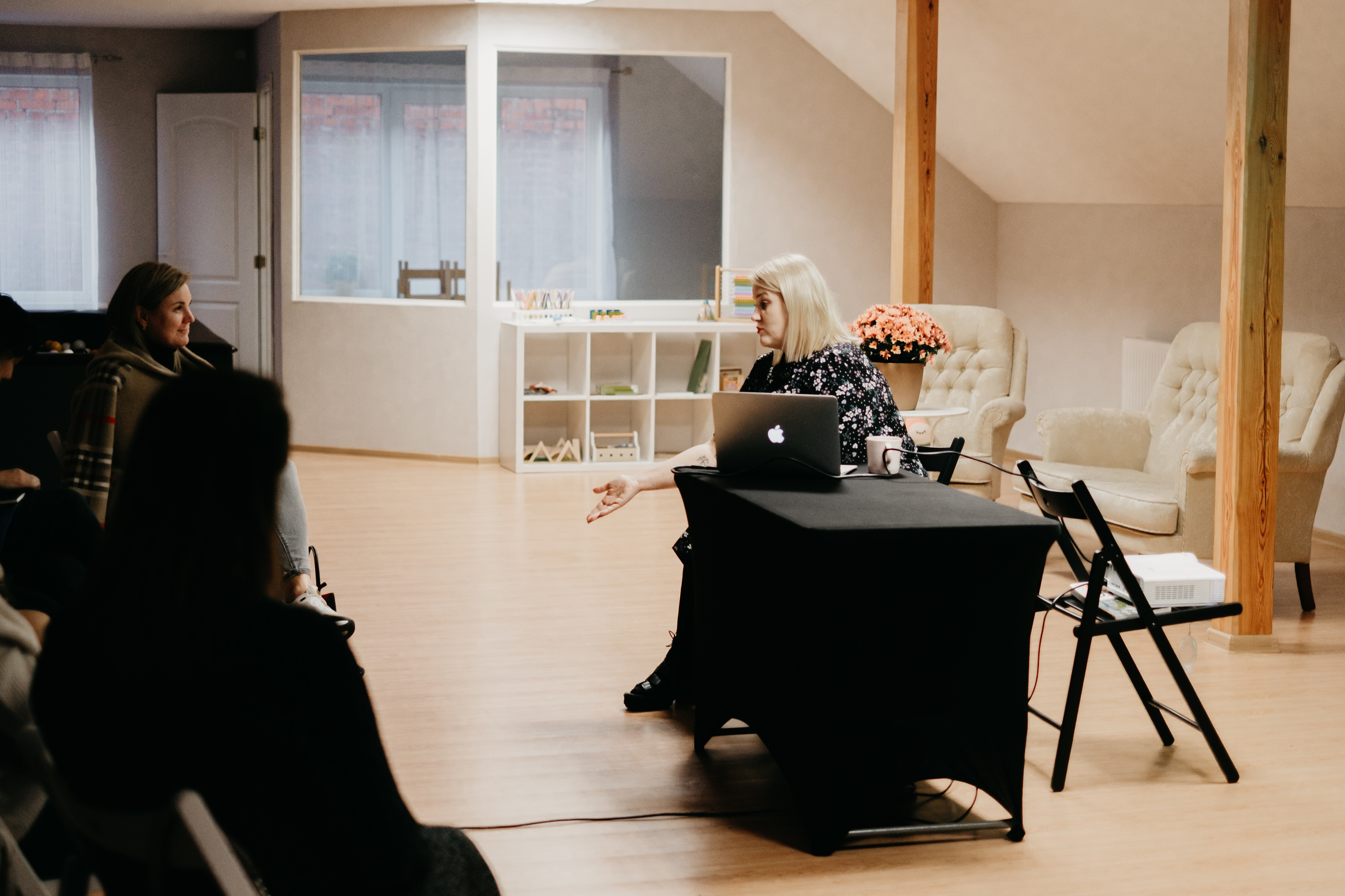 Personīgā stila restarts / Indra Salceviča @ MAZĀ LAPSA - Svētku un rotaļu telpa. Kāzu × Ģimenes notikumu fotografs Edgars Kalniņš