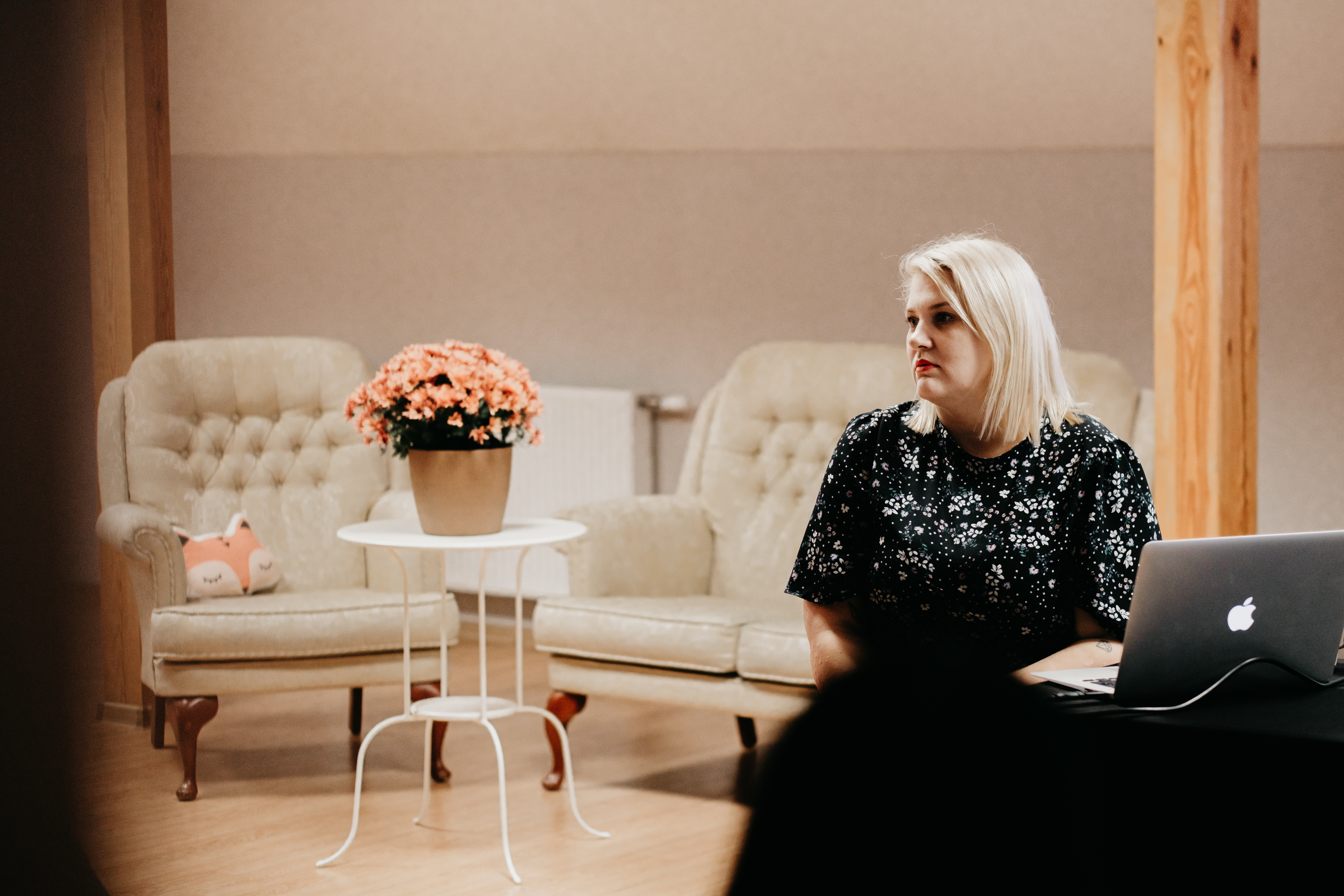 Personīgā stila restarts / Indra Salceviča @ MAZĀ LAPSA - Svētku un rotaļu telpa. Kāzu × Ģimenes notikumu fotografs Edgars Kalniņš