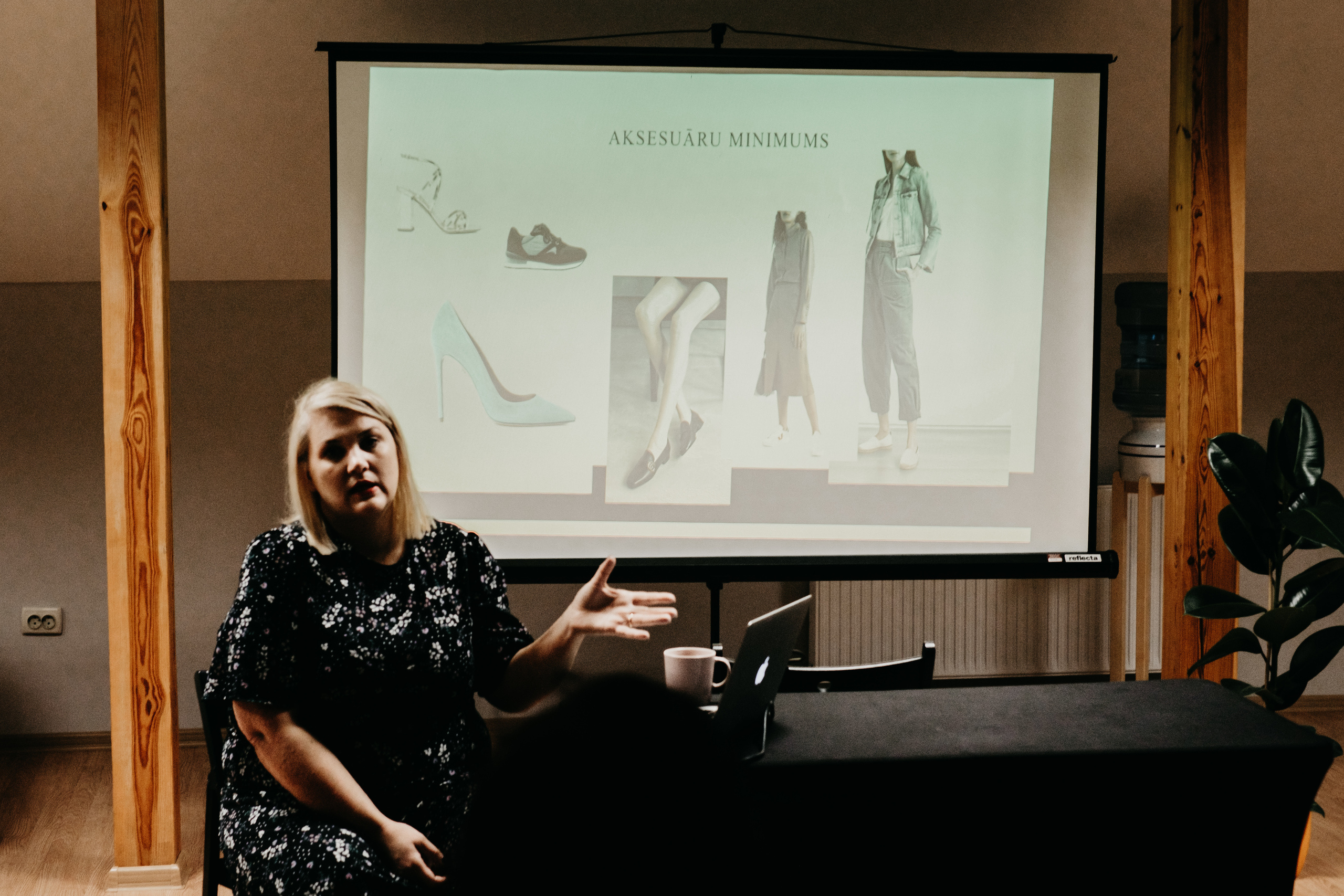 Personīgā stila restarts / Indra Salceviča @ MAZĀ LAPSA - Svētku un rotaļu telpa. Kāzu × Ģimenes notikumu fotografs Edgars Kalniņš