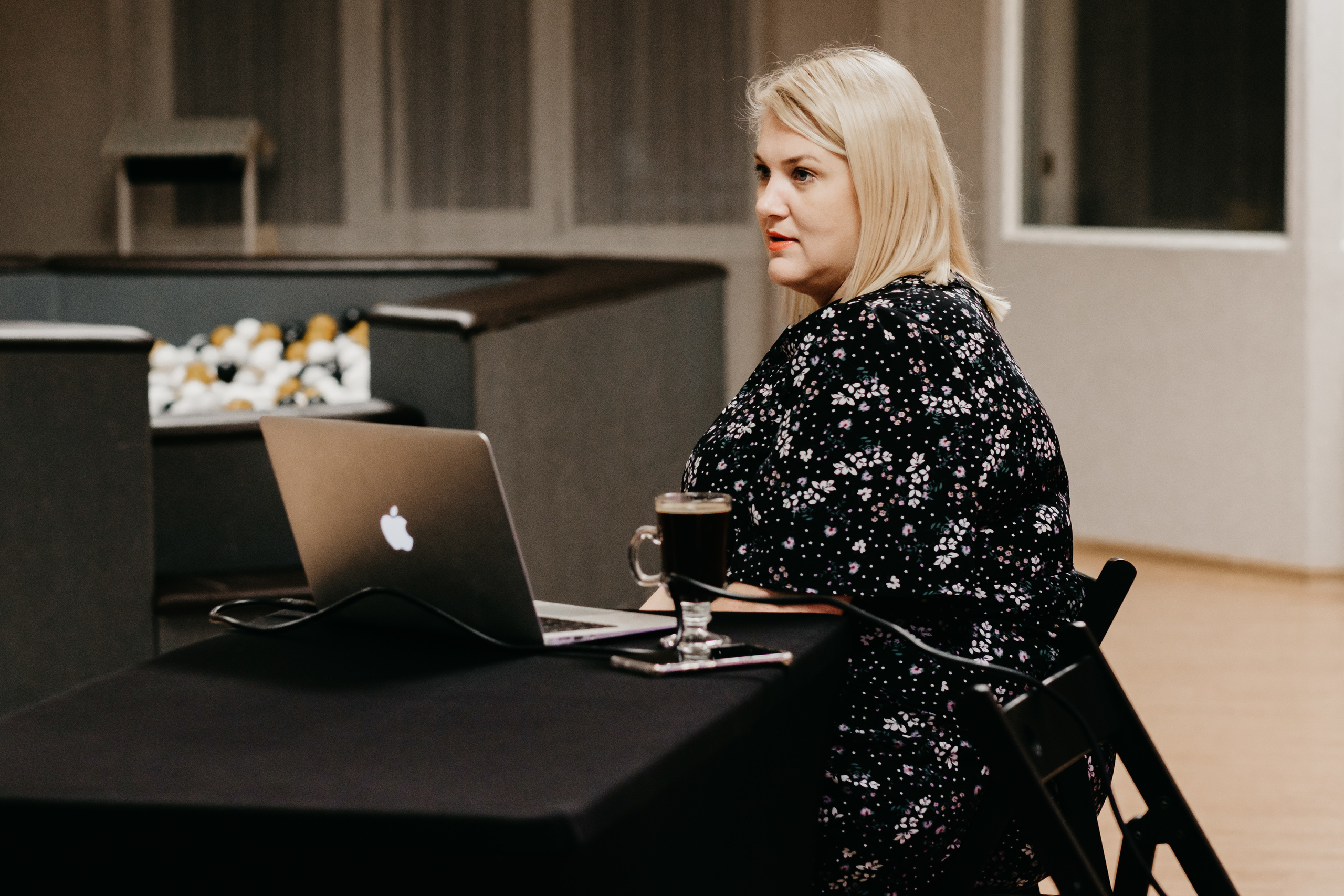 Personīgā stila restarts / Indra Salceviča @ MAZĀ LAPSA - Svētku un rotaļu telpa. Kāzu × Ģimenes notikumu fotografs Edgars Kalniņš