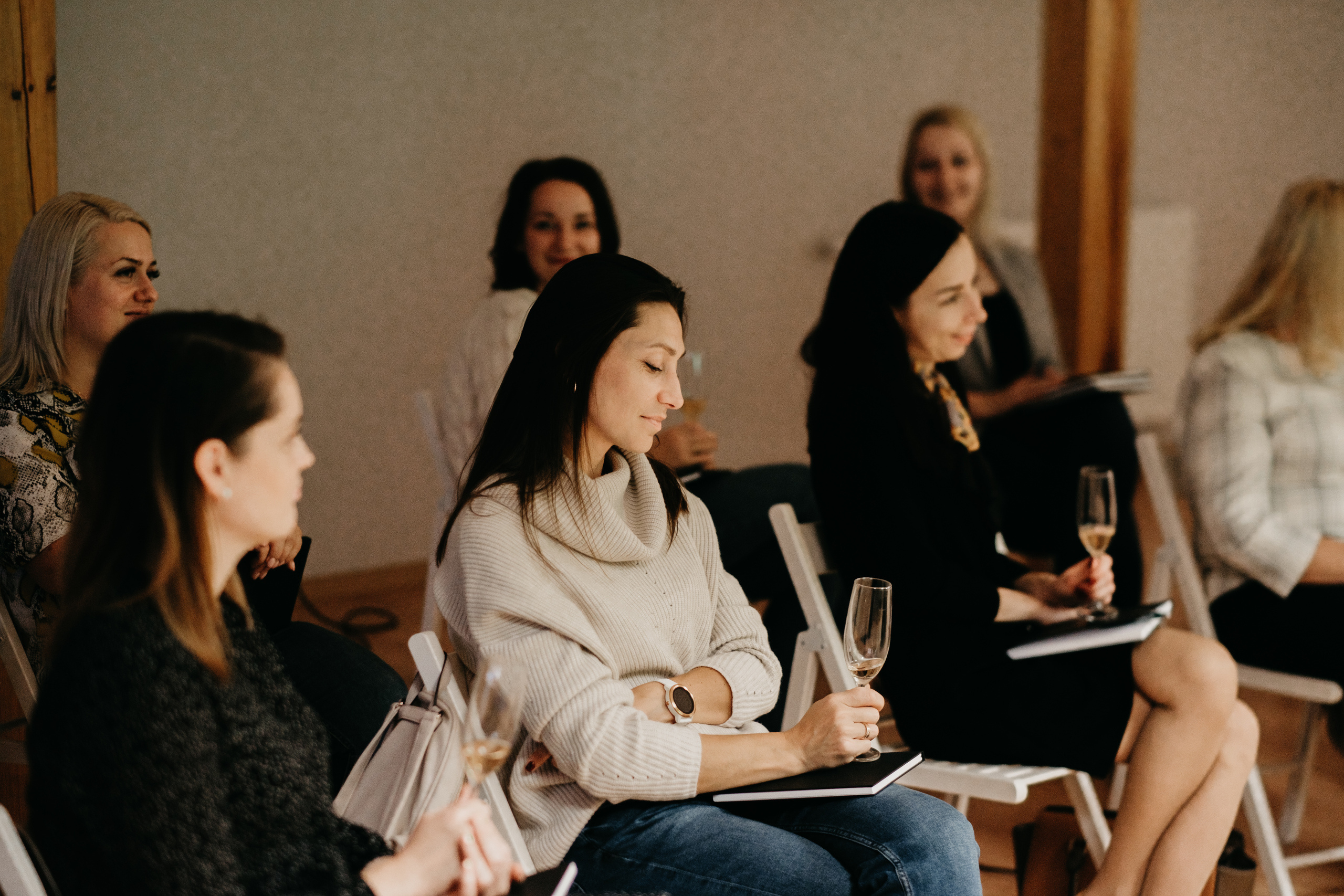 Personīgā stila restarts / Indra Salceviča @ MAZĀ LAPSA - Svētku un rotaļu telpa. Kāzu × Ģimenes notikumu fotografs Edgars Kalniņš
