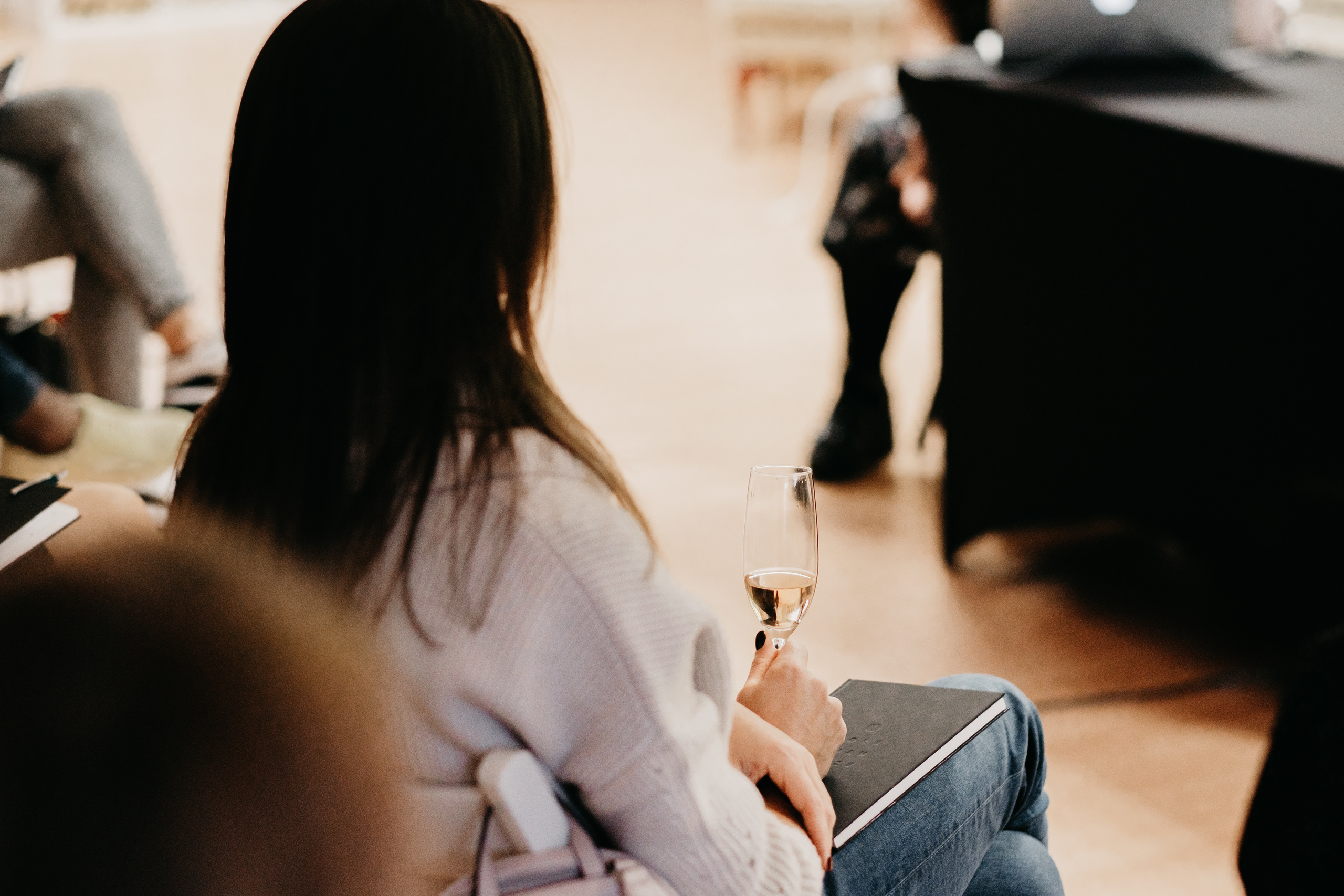 Personīgā stila restarts / Indra Salceviča @ MAZĀ LAPSA - Svētku un rotaļu telpa. Kāzu × Ģimenes notikumu fotografs Edgars Kalniņš