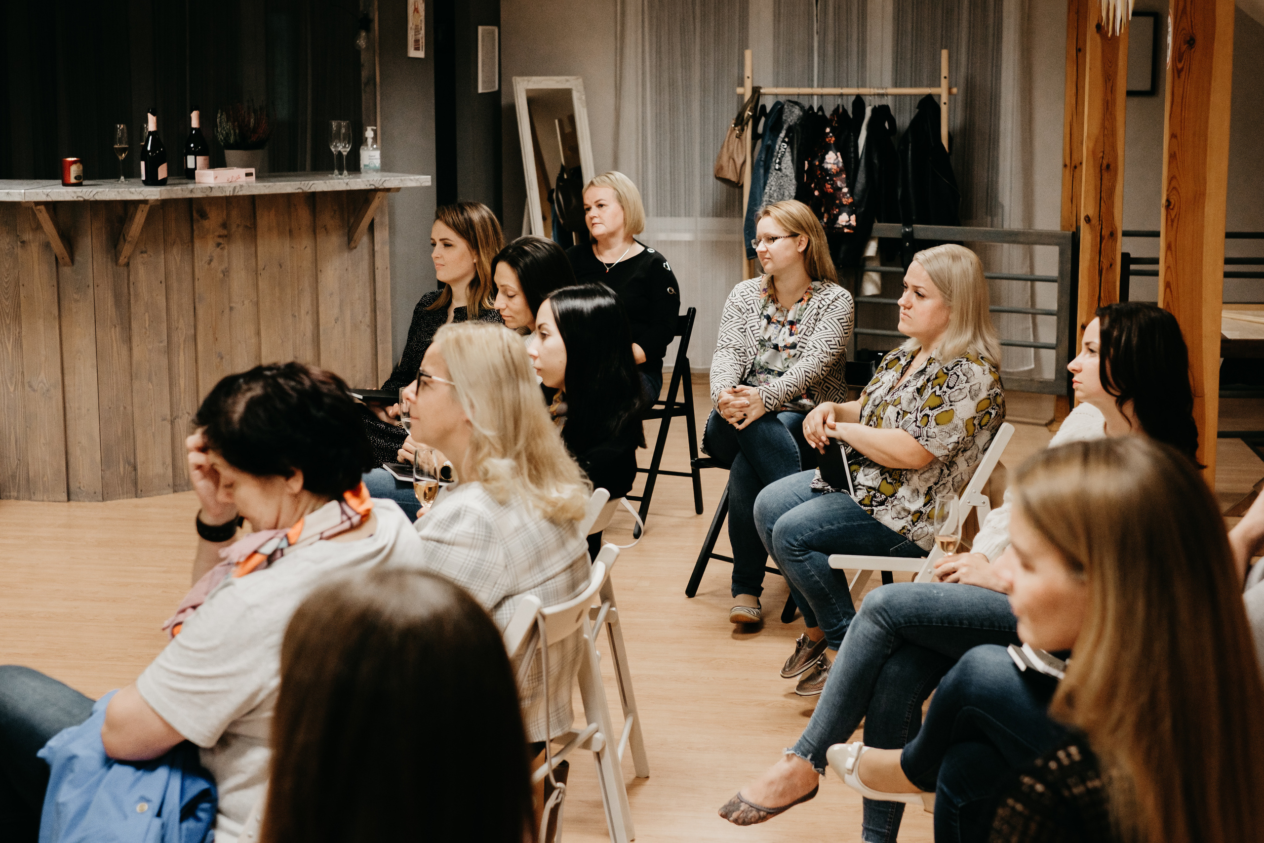 Personīgā stila restarts / Indra Salceviča @ MAZĀ LAPSA - Svētku un rotaļu telpa. Kāzu × Ģimenes notikumu fotografs Edgars Kalniņš