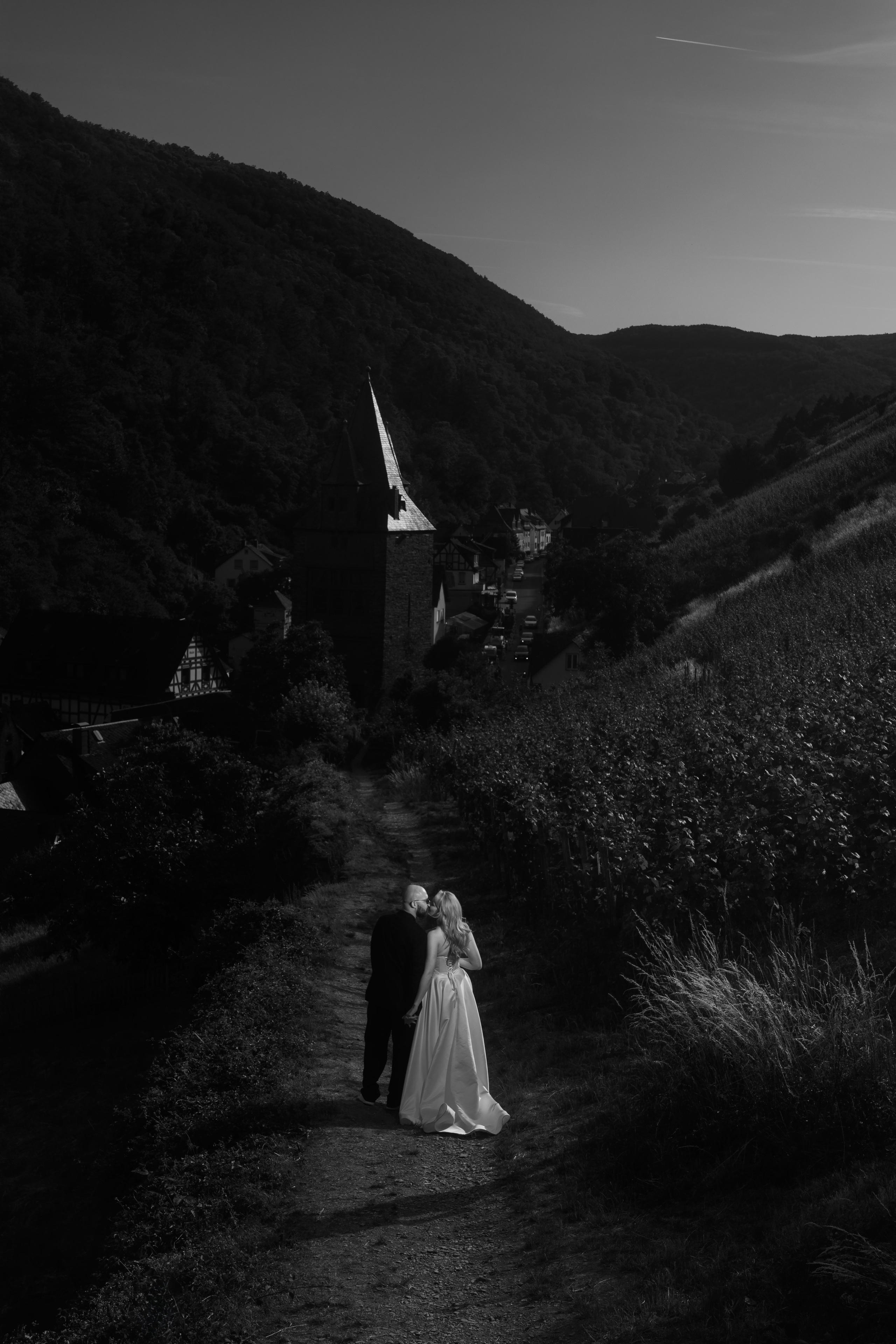 WEDDING PHOTOGRAPHER IN EUROPE RESHAD MILLER