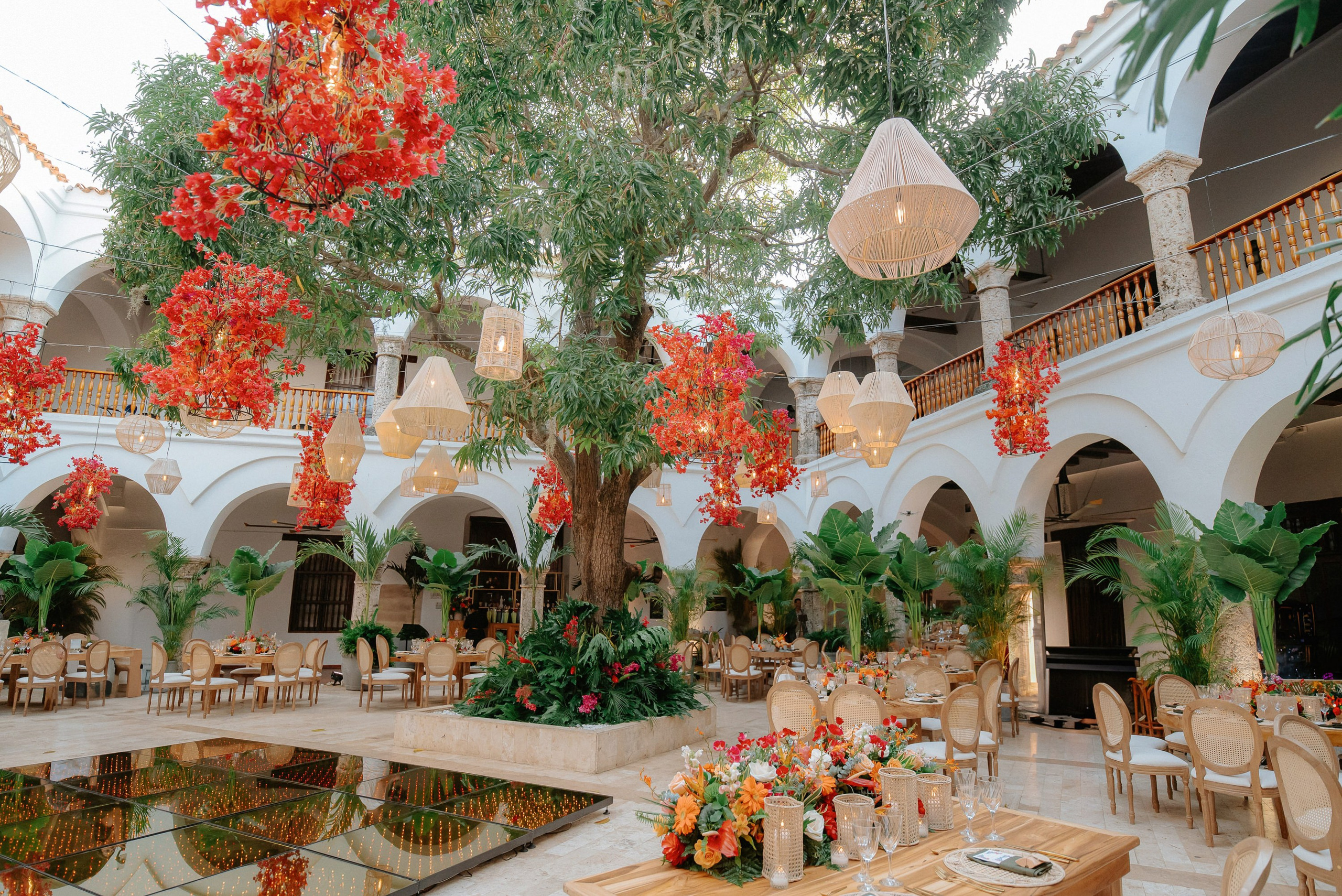 Cindy + Garrett | Destination Wedding Photos in Cartagena 2025 – César Vanegas Photography. César Vanegas Photography | Wedding & Travel Photographer | Cartagena, Colombia
