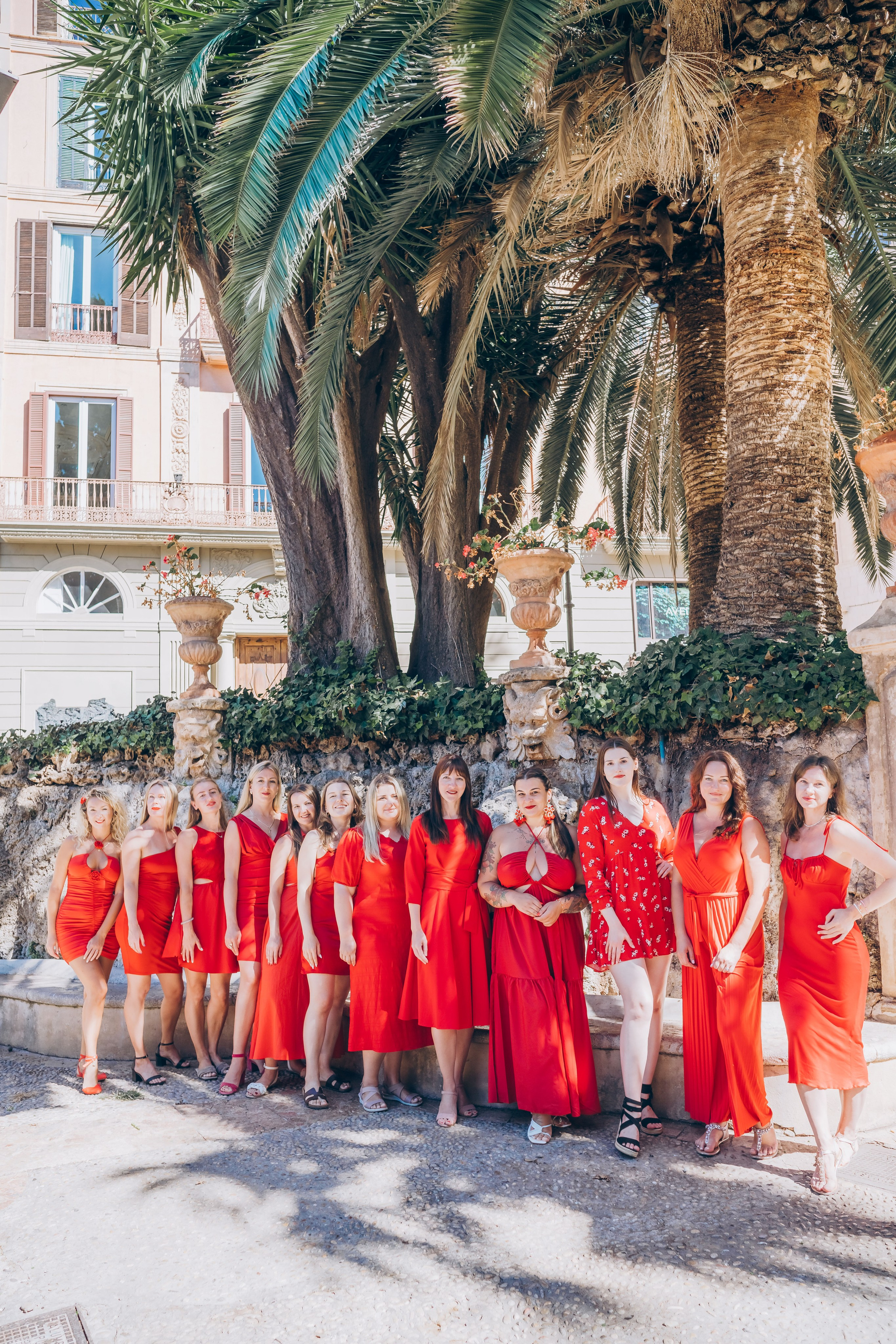 Ladys in red. Фотограф у Пальма де Майорка