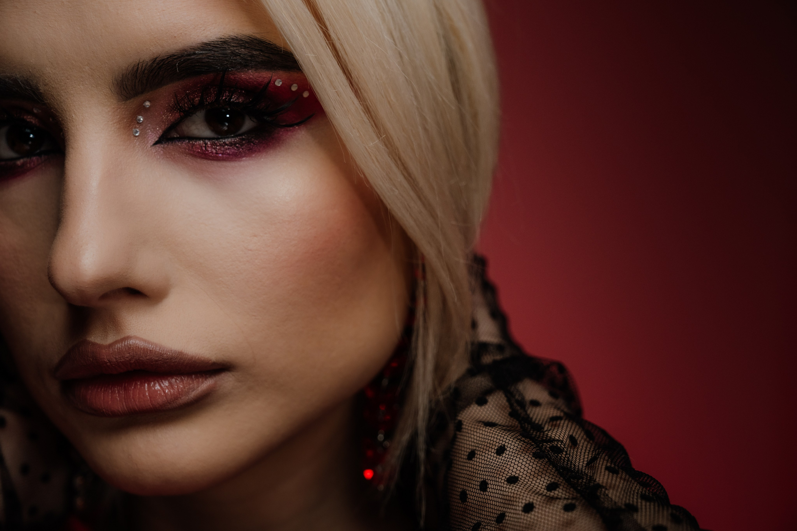 Photographie de portrait en studio. Photographe de mariage région de Liège Stefan Bogdan