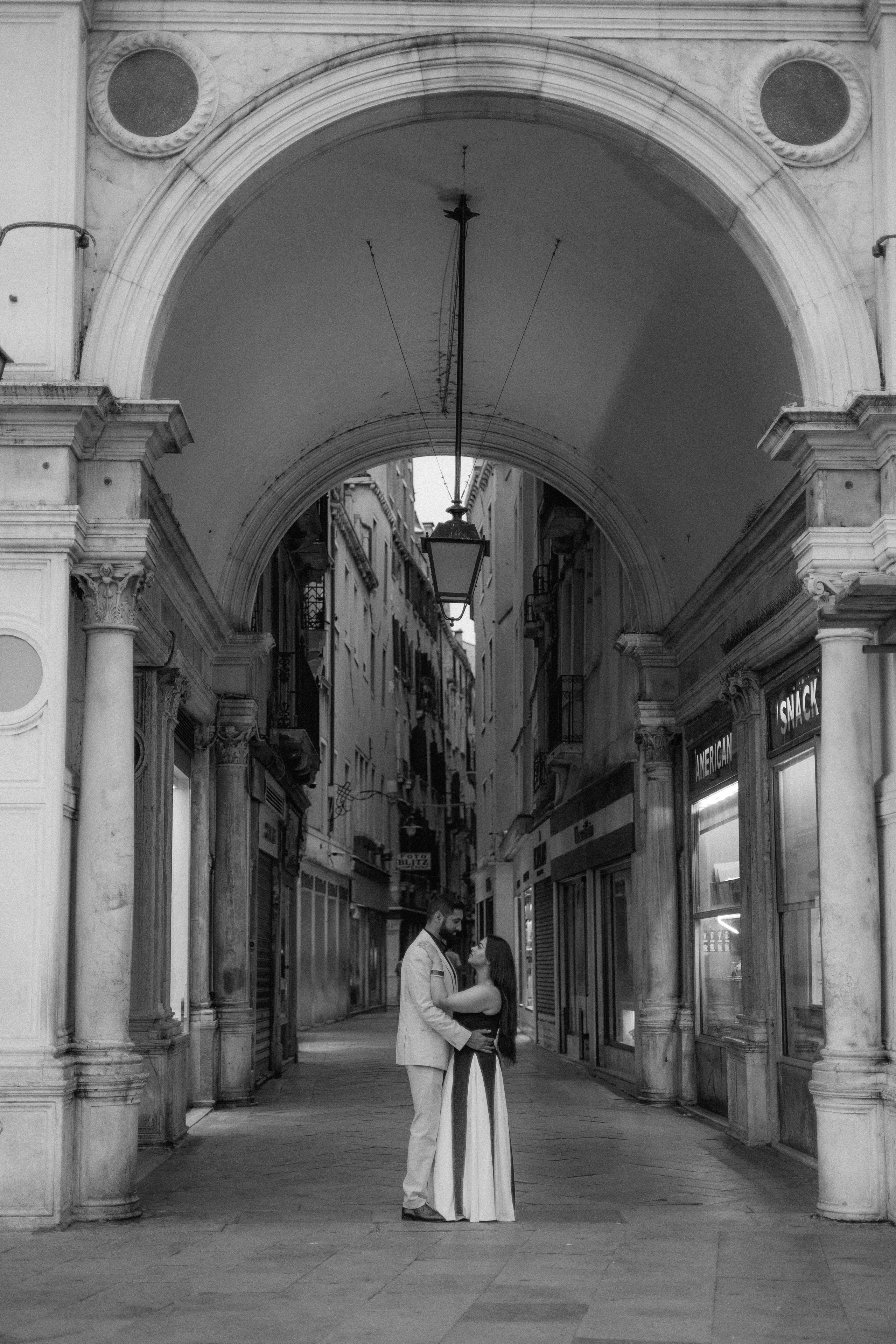 Roop and Andy. Sara Luca Wedding Photographer in Italy and Europe