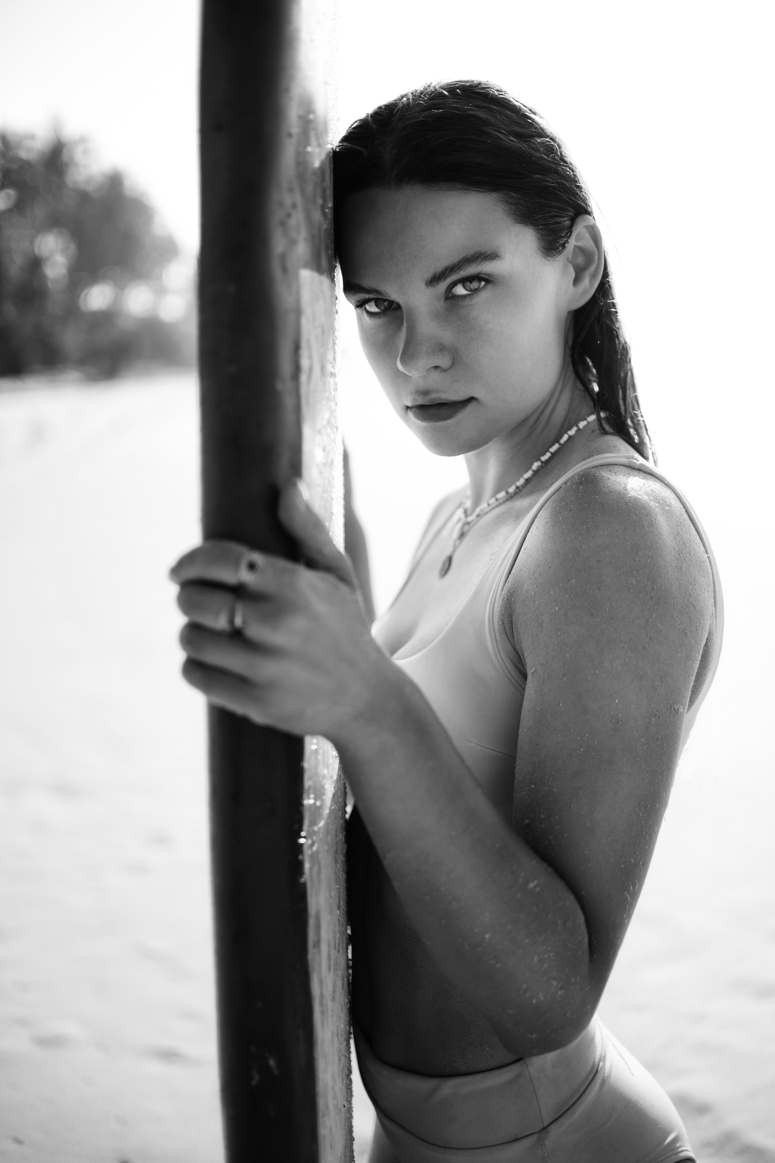 Photoshoot with a surfboard | BW