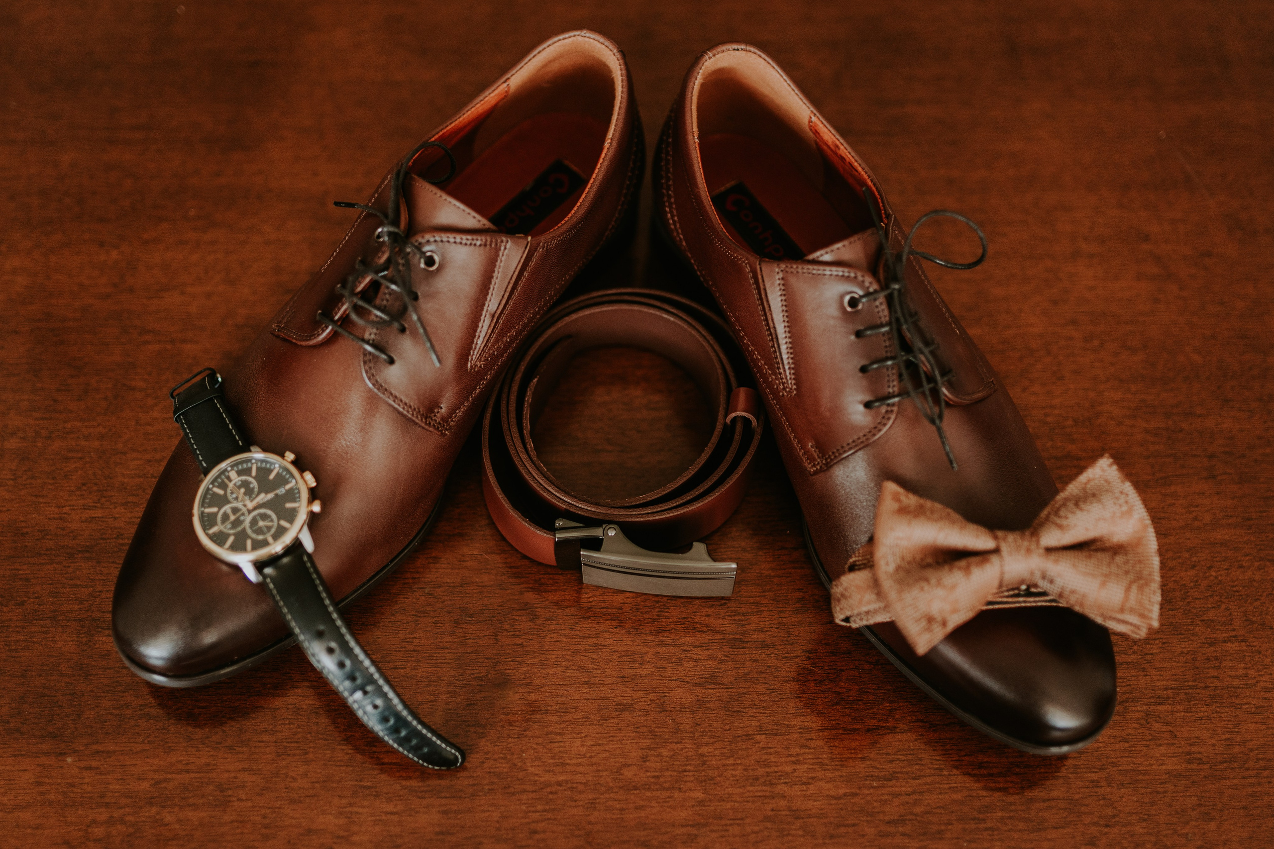 Dwór Wierzbno: plenerowy ślub pod wierzbą. Karkowskafoto - fotografia miłości