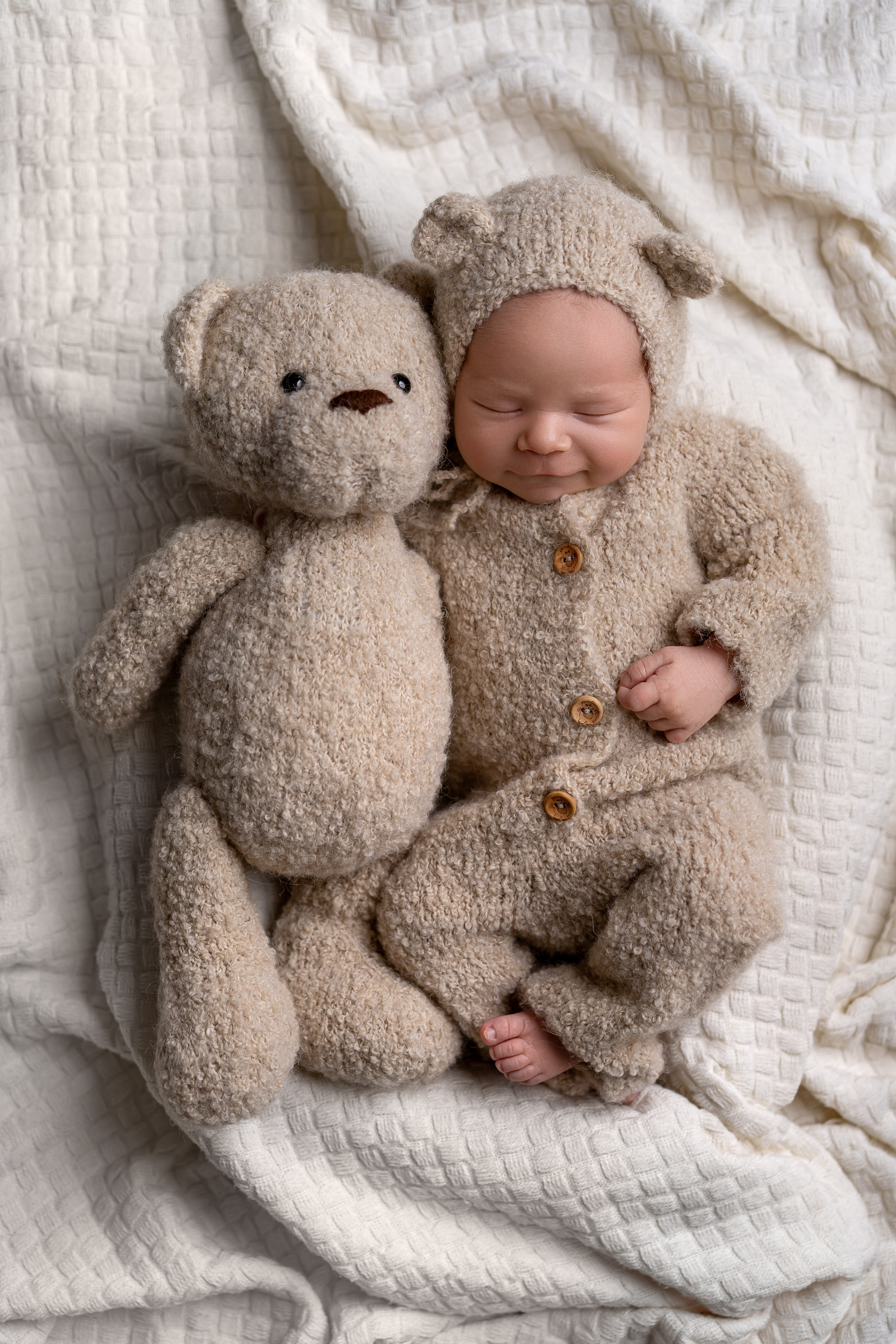 Neugeborenenfotos in Berlin – Studio oder bei Ihnen zu Hause