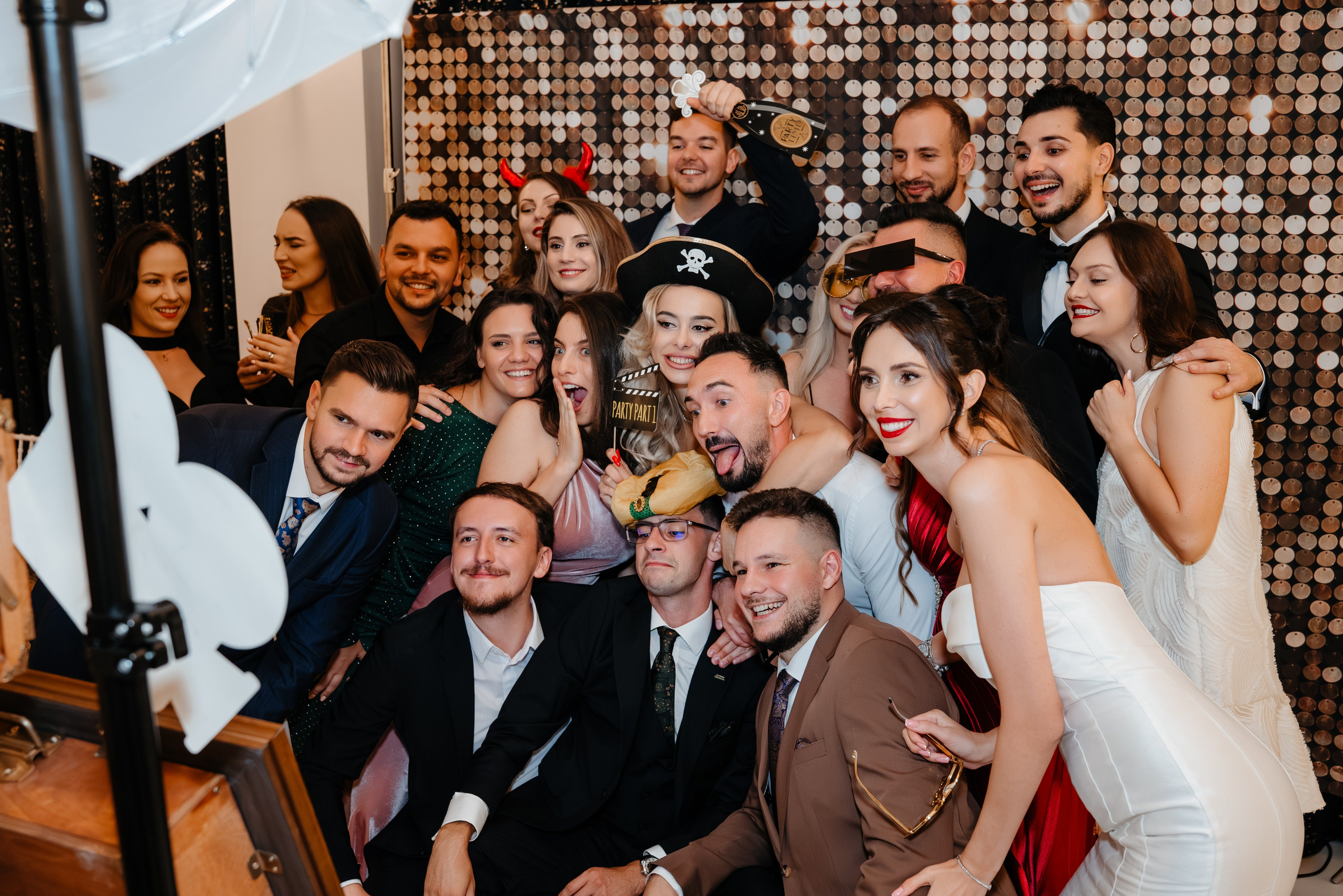 Povestea de nuntă a lui Anca și Dragoș în Bacău | Fotografie de Eveniment. Raw Studio. Fotograful tau de nunta!