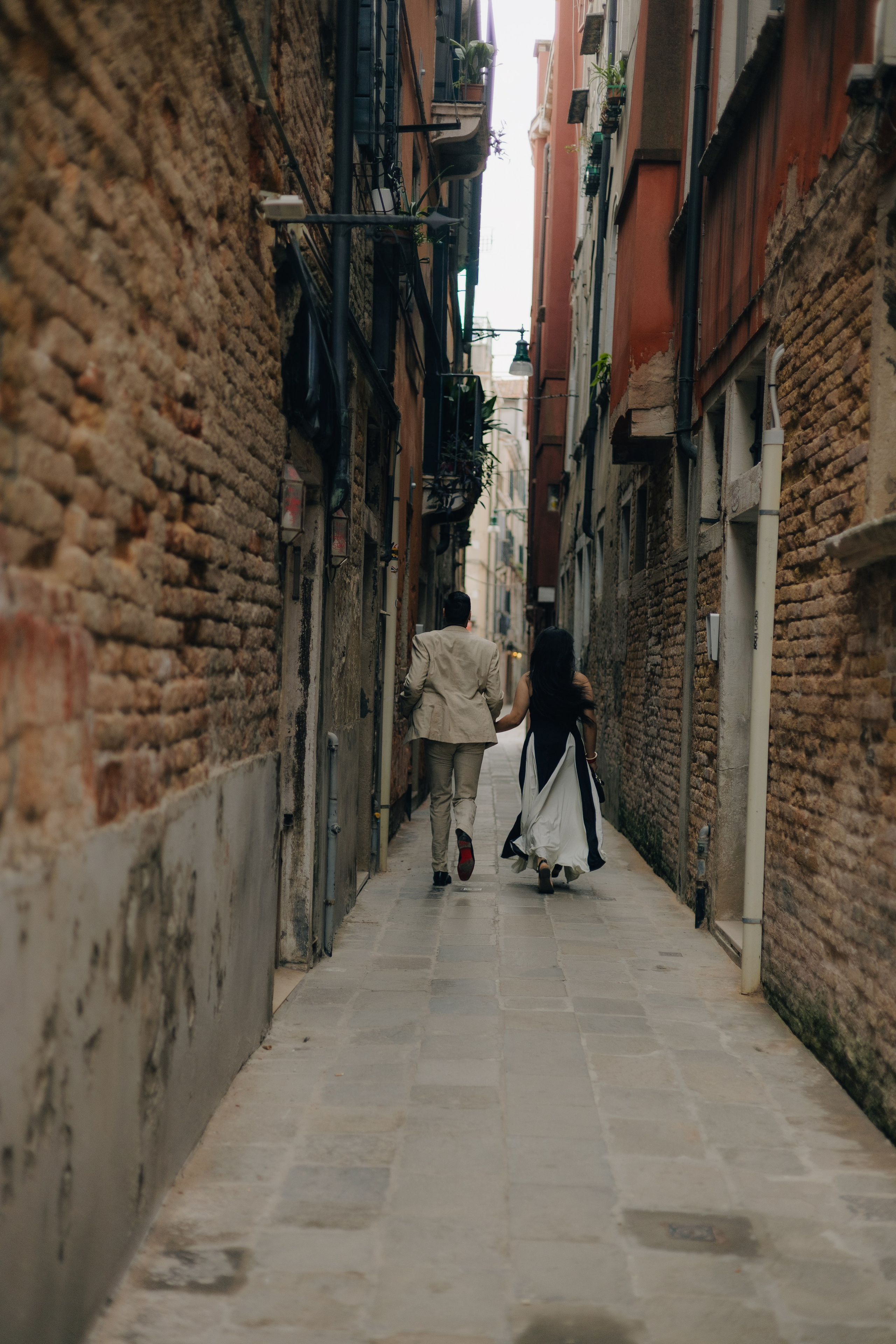 Roop and Andy. Sara Luca Wedding Photographer in Italy and Europe